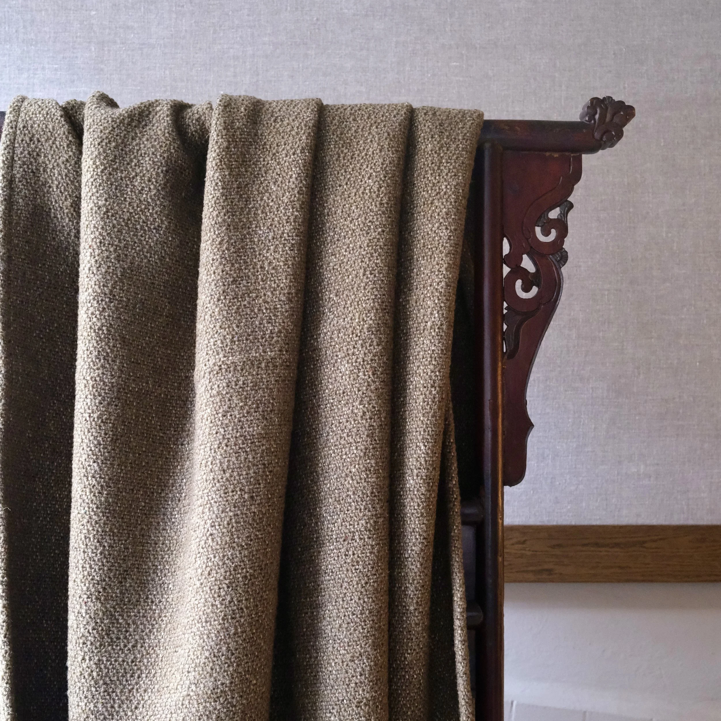 Överkast St. Moritz Military green.jpeg