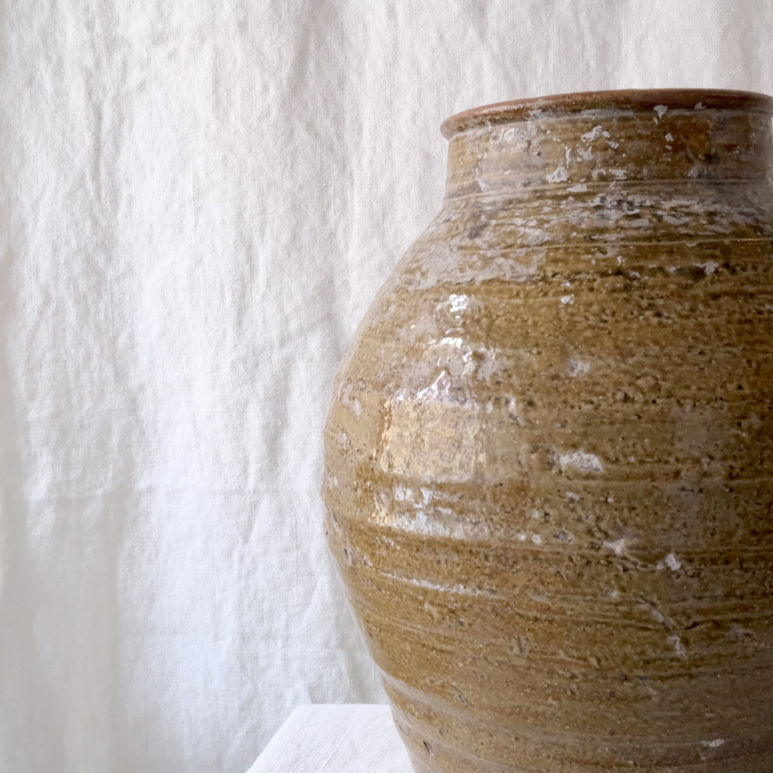 05050141 Bali AW25 - Yellow Pot H35cm Nr.1-2.jpeg