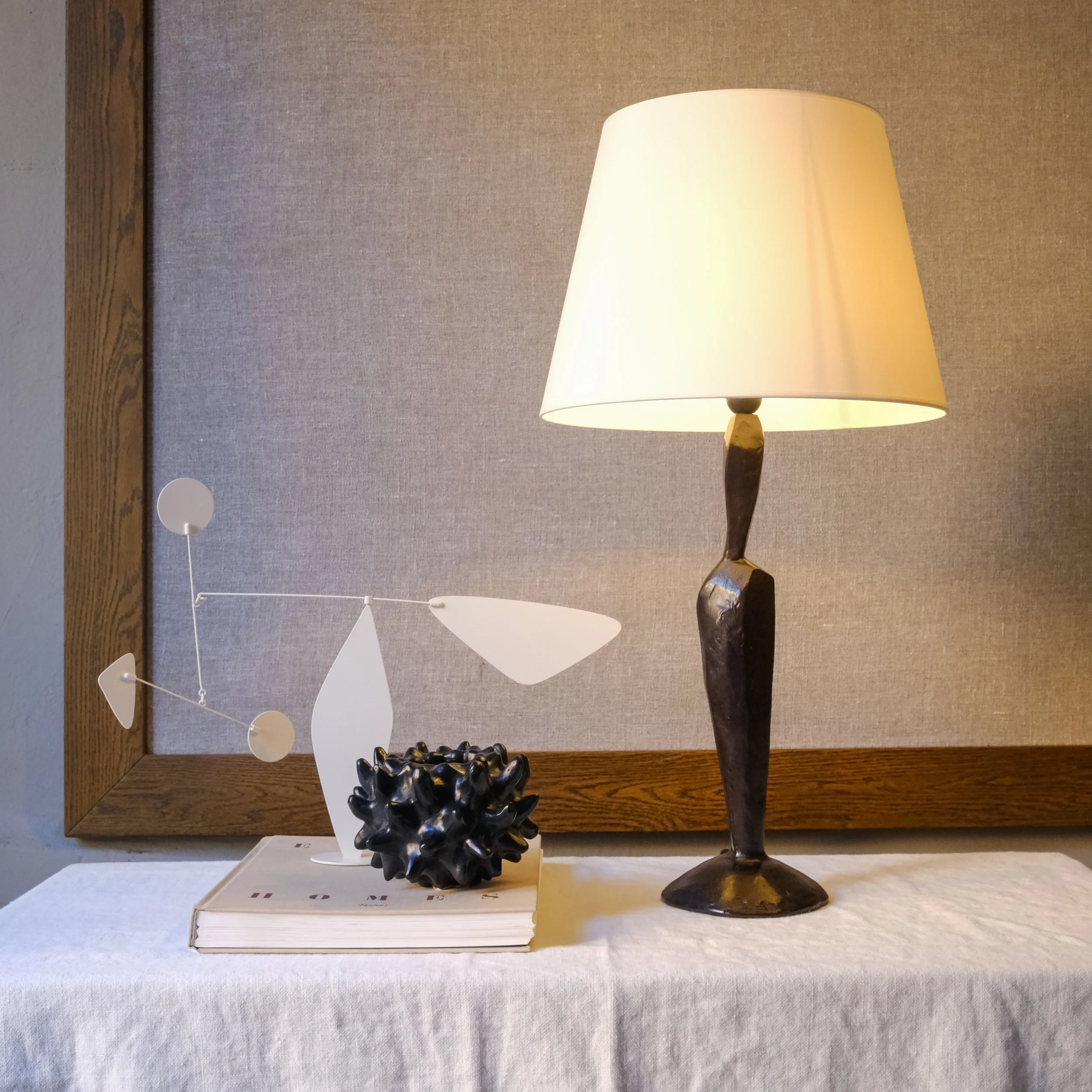Bordslampa Jude tänd1.jpg