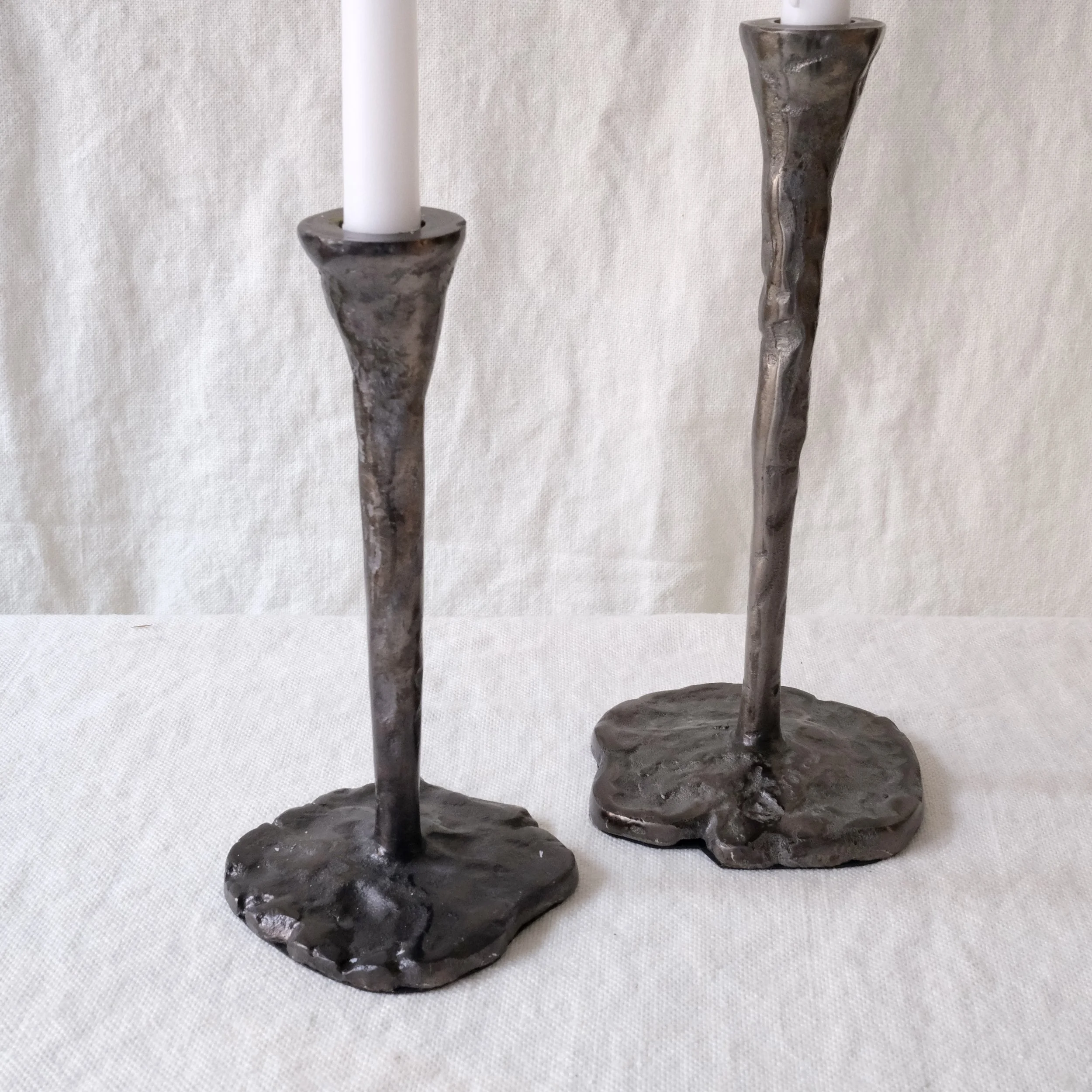 05140024 Ljusstake Vionna båda närbild.jpeg