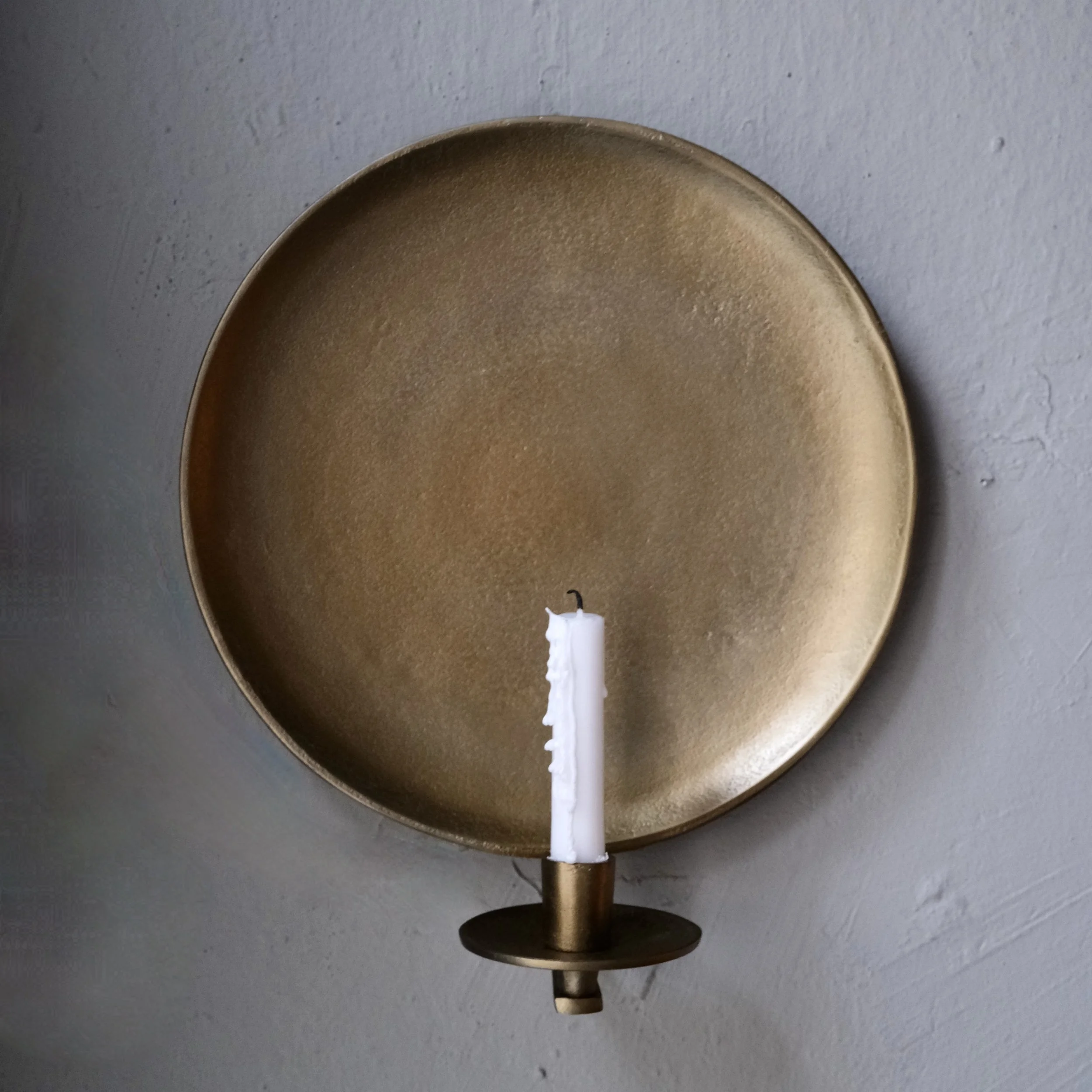 05160003 Väggljusstake Mässing2.jpeg