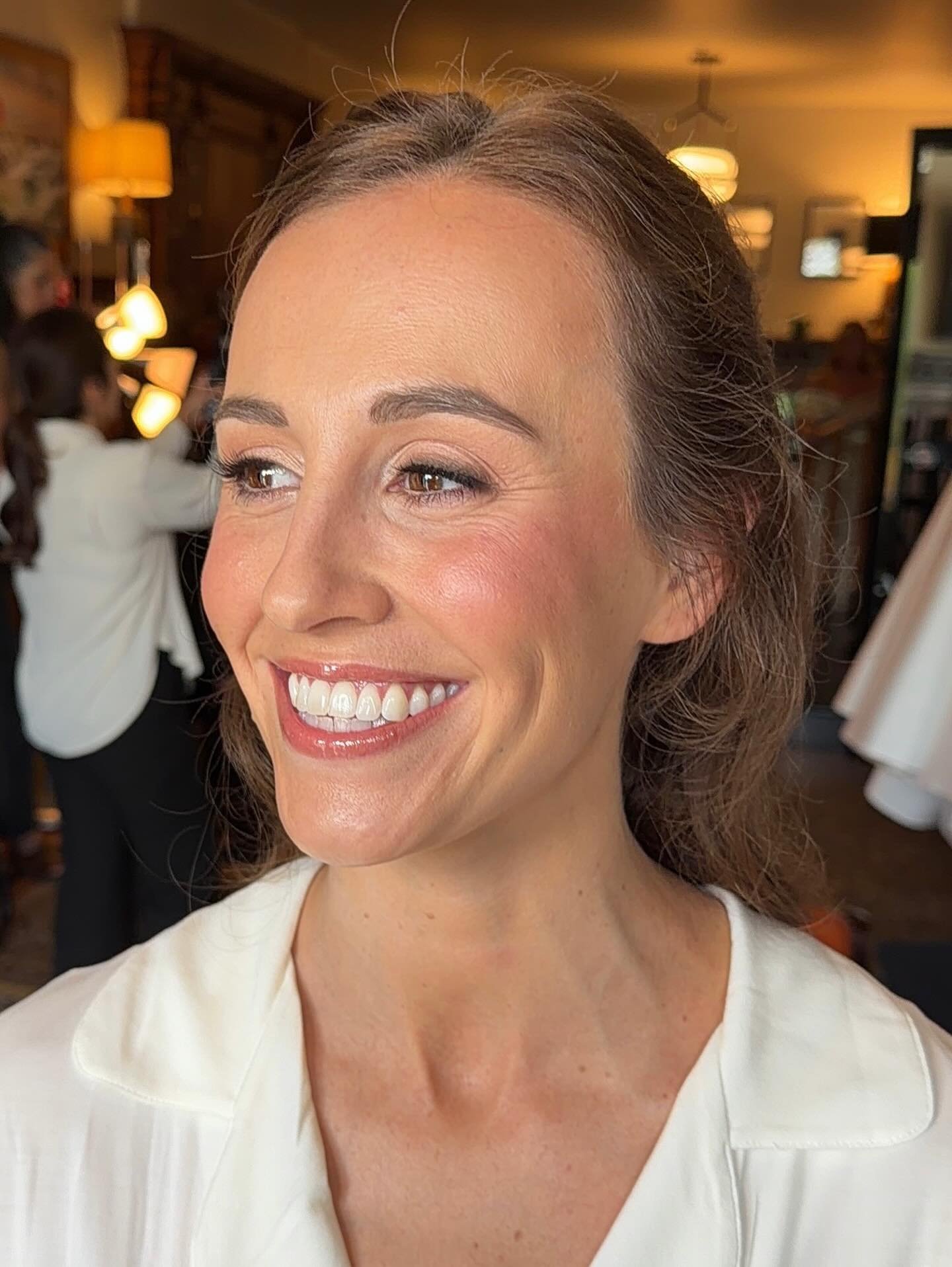It sure was easy to make Maddie light up 🤩 clearly my light had it in for her too 🤣

Can&rsquo;t wait to see how her day unfolded through the lens of @cristinagphoto 
As it was planned to perfection by the one and only @suzysparacio at @clementinec