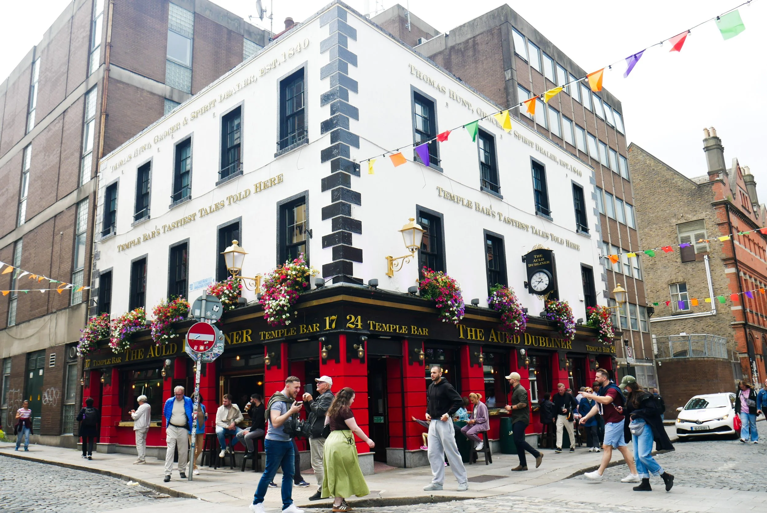Auld Dub Exterior.jpg