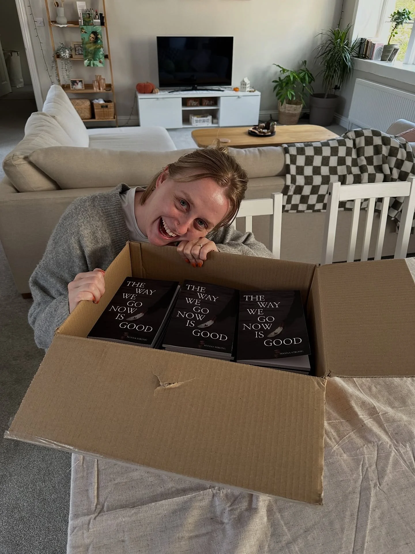 THE BOOKS have arrived and I couldn&rsquo;t be more pleased!! 😭

For awhile there it was a little touch and go on whether I would have them in time. It took 6 proof copies/test prints to finally get a version I was happy with but now they are here a