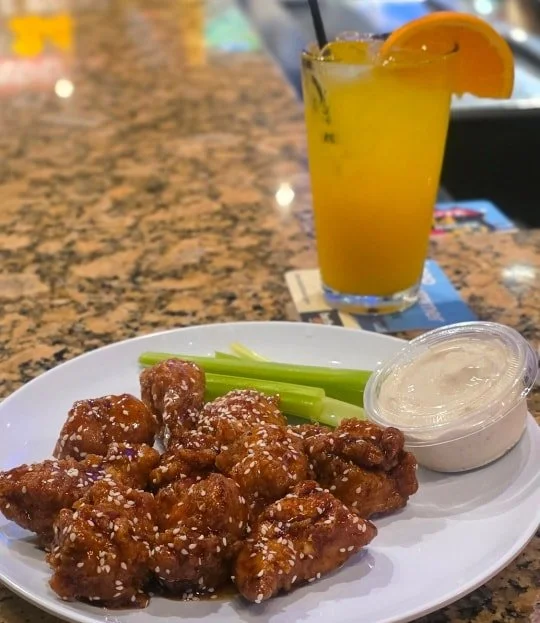 If loving an Orange Crush and a plate of boneless wings is wrong&hellip; we don&rsquo;t wanna be right. 😌🍊🍗