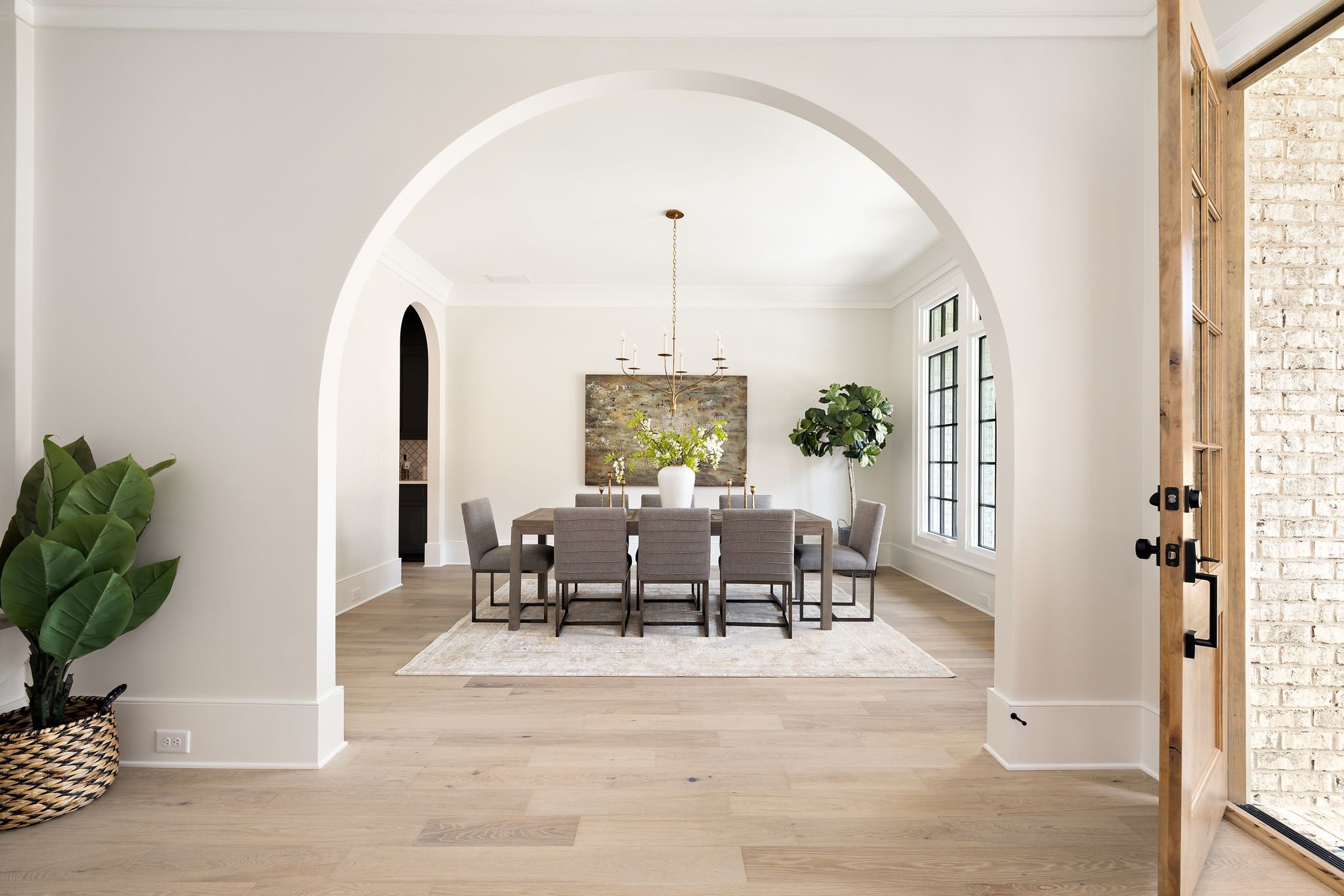6-web-or-mls-134 Cuthbert Ln-1.jpg