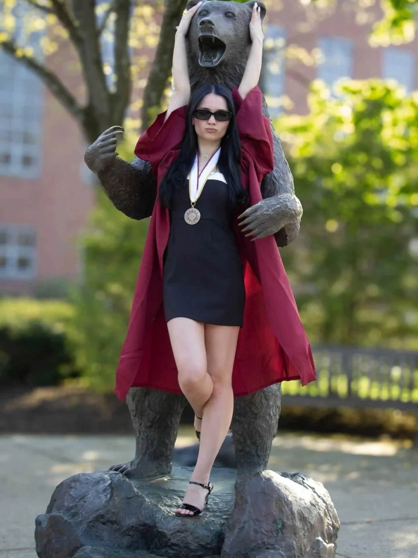 First Grad Photo Session of '26 was giving all the "Cool, I'm graduating." vibes. I had a blast getting to make campus a personal runaway when doing grad photos for @lelebloss as my first KU client of the Class of 2026. Looking for a mix of