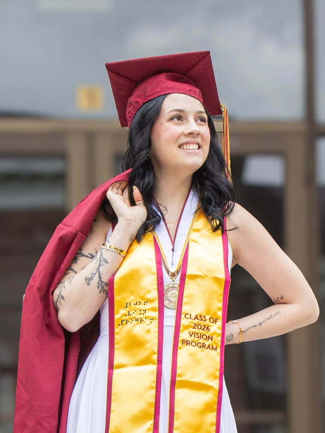 Gotta love a traditional grad photo session 🎓
I had a blast taking @jade_marie003 grad photos this past week on campus. Bringing to life her vision of classy traditional photos (with a hint of her cool tattoos) was such a blast! Still looking for an
