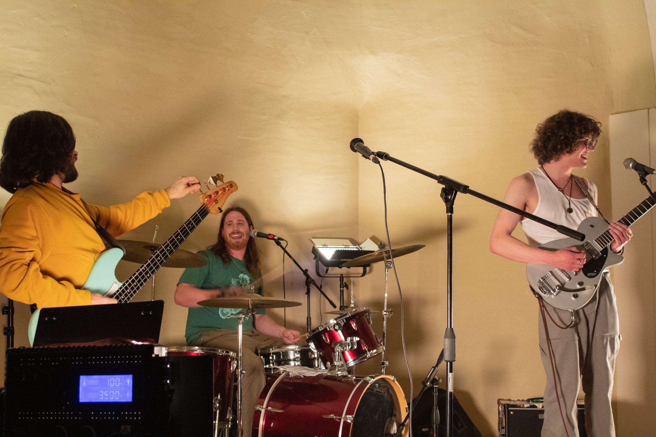 Condor peforming at April 7th's Cautionhouse