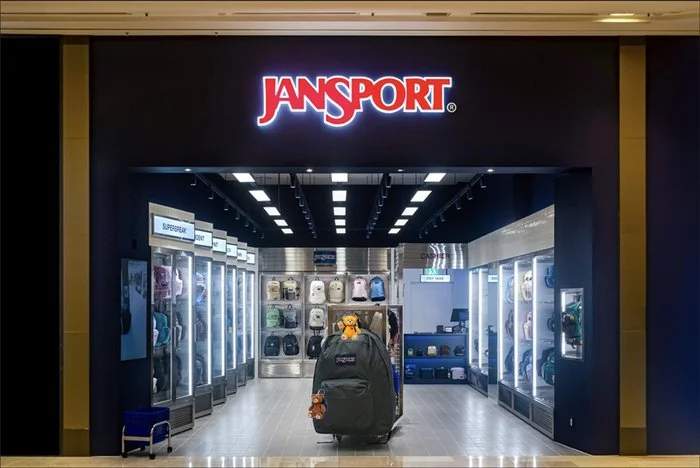 Jansport Mockup copy.jpg