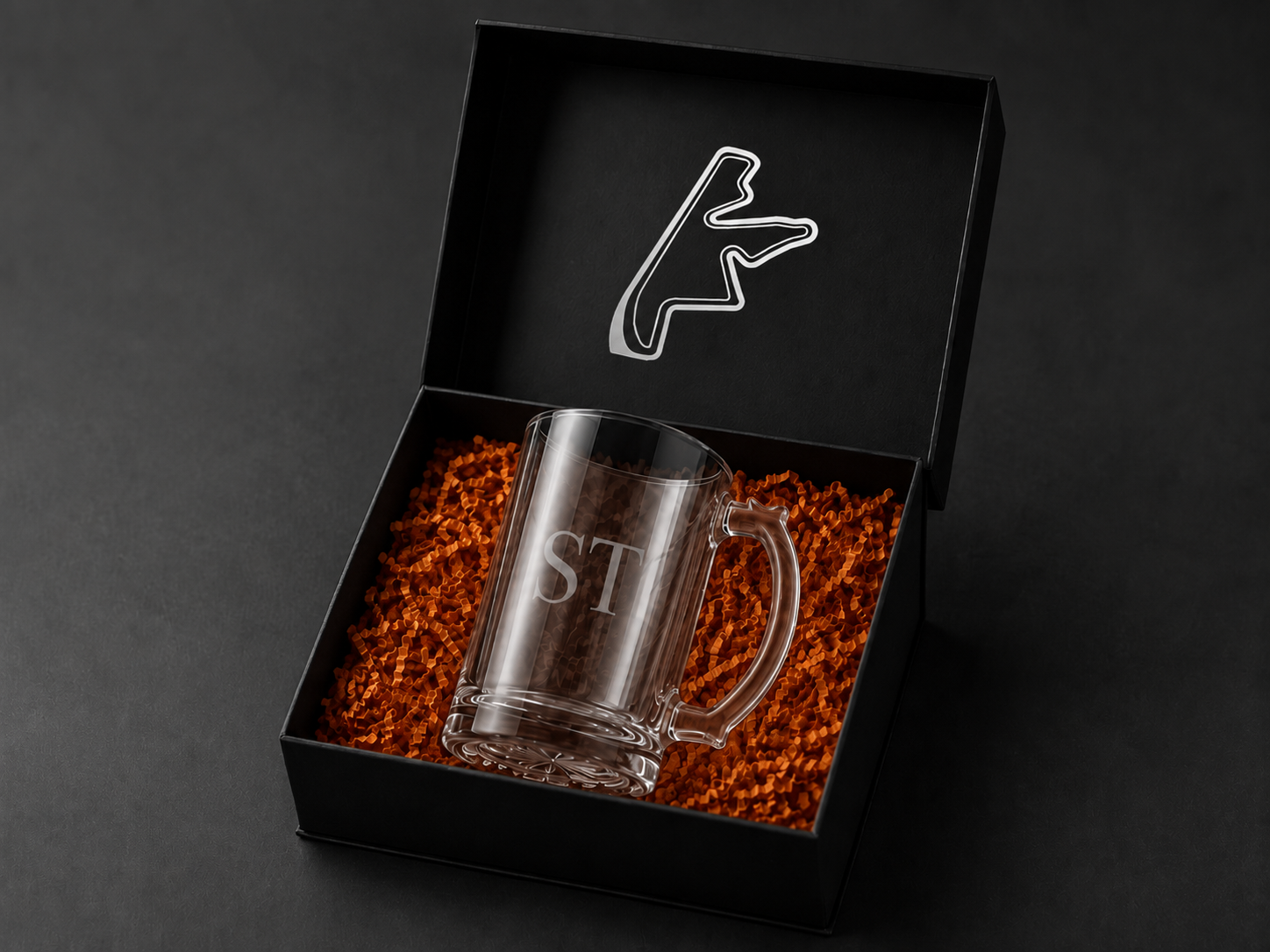 F1 inspired beer mug white track .png