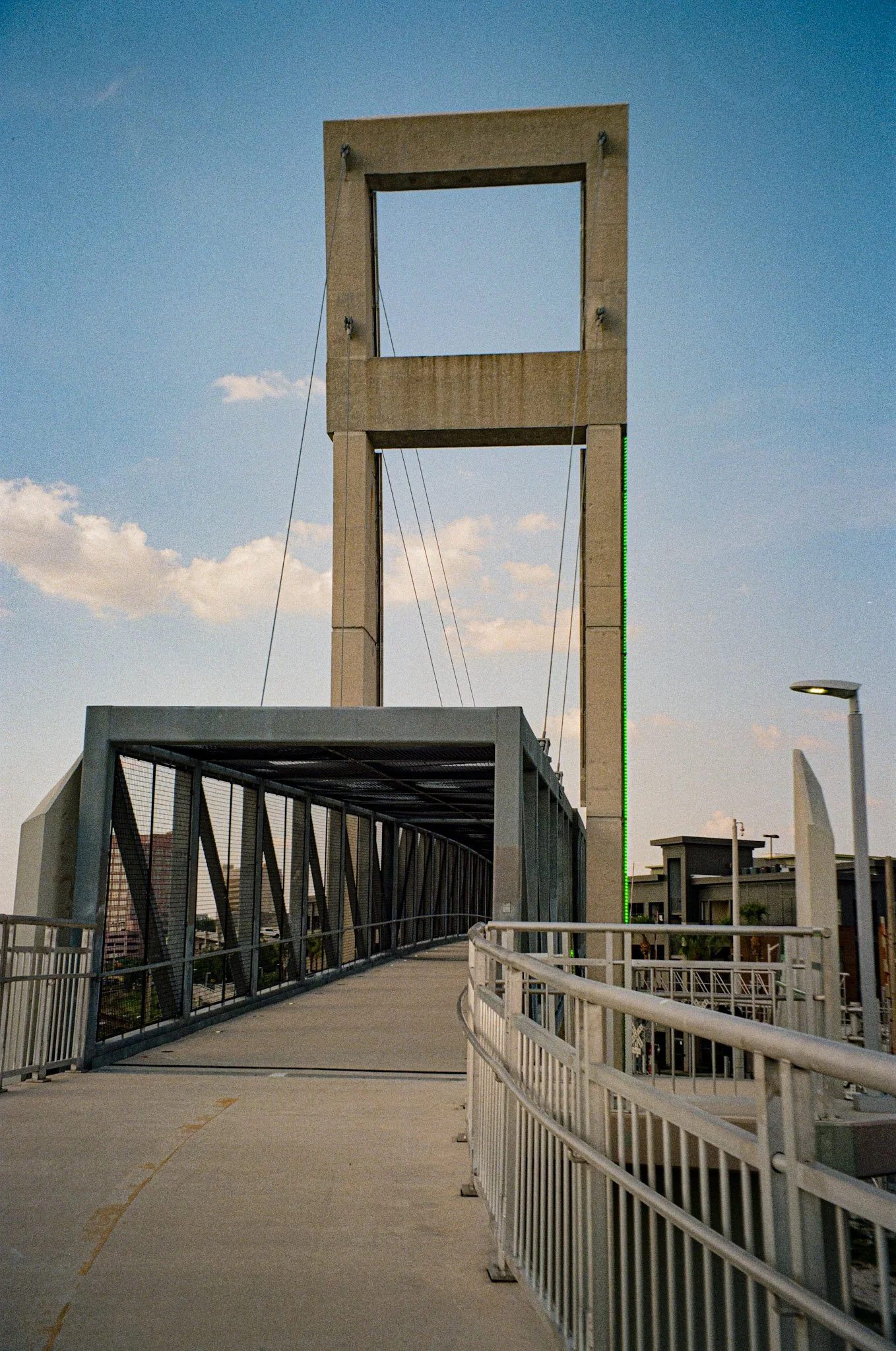 2-000036040034.jpg