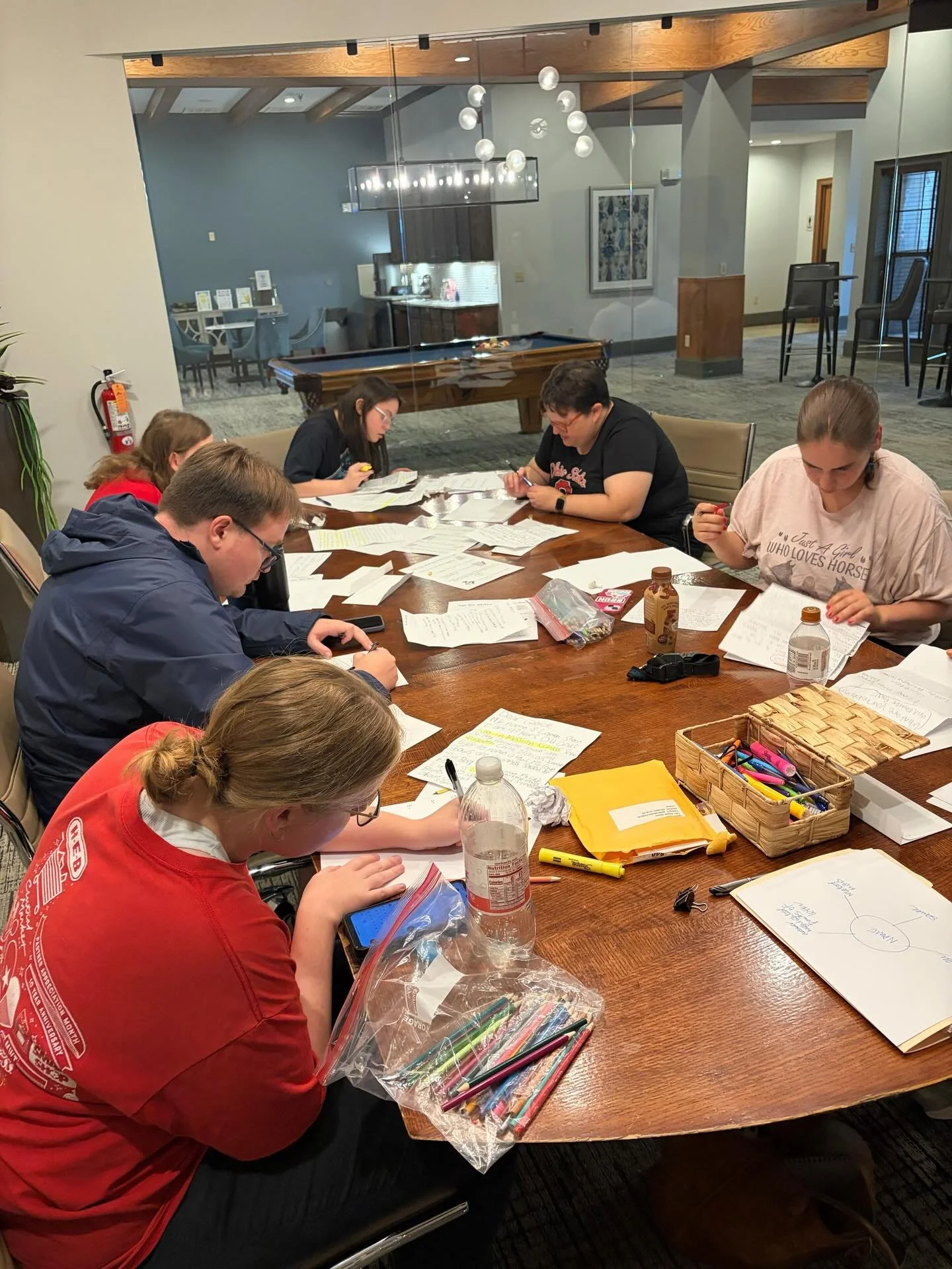 AIMers got their first letters from pen pals at @themissionprojectkc this week! The smiles and excitement said it all. For many, connection can take time and this is such a fun, meaningful way to build it. 

We can't wait to see these friendships gro
