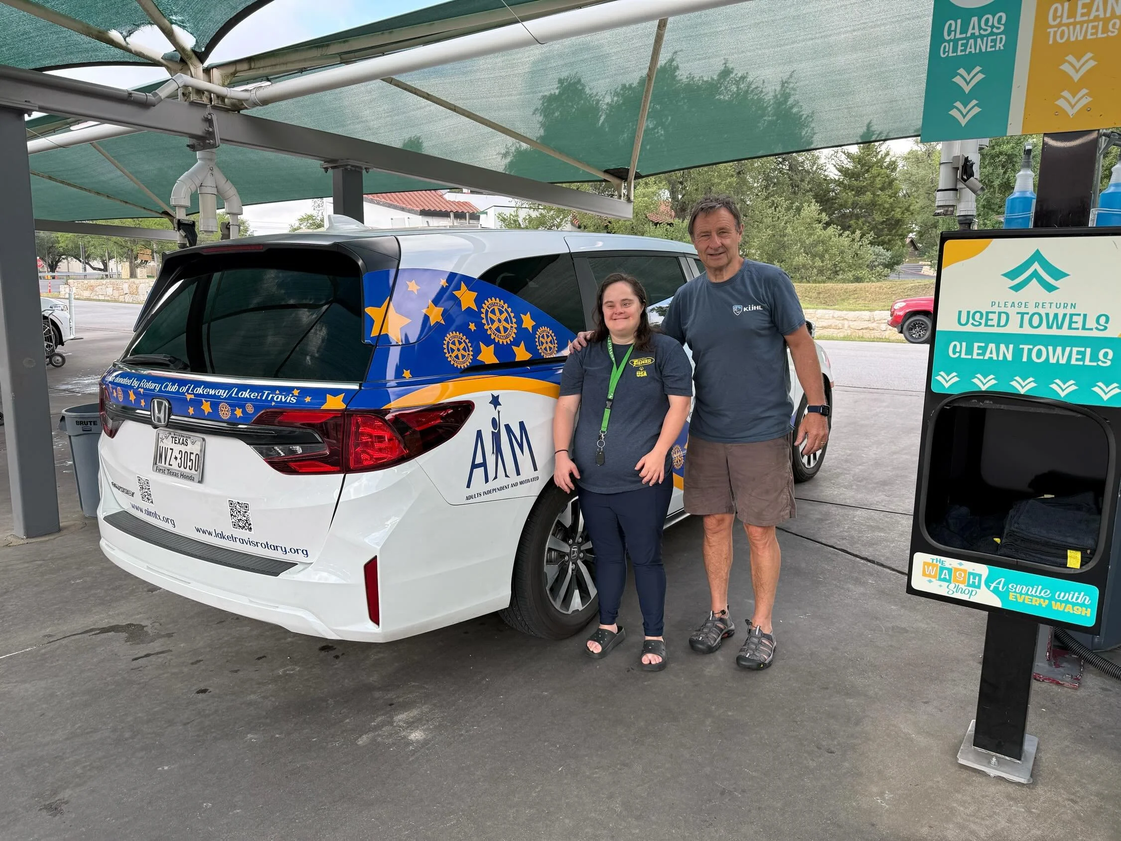 A huge thank you to AIMer Gracie and her family for helping clean one of our AIM vans!
Our vans play such an important role in helping AIMers get to work, socials, activities, and community events. We are so grateful for the people who help keep them