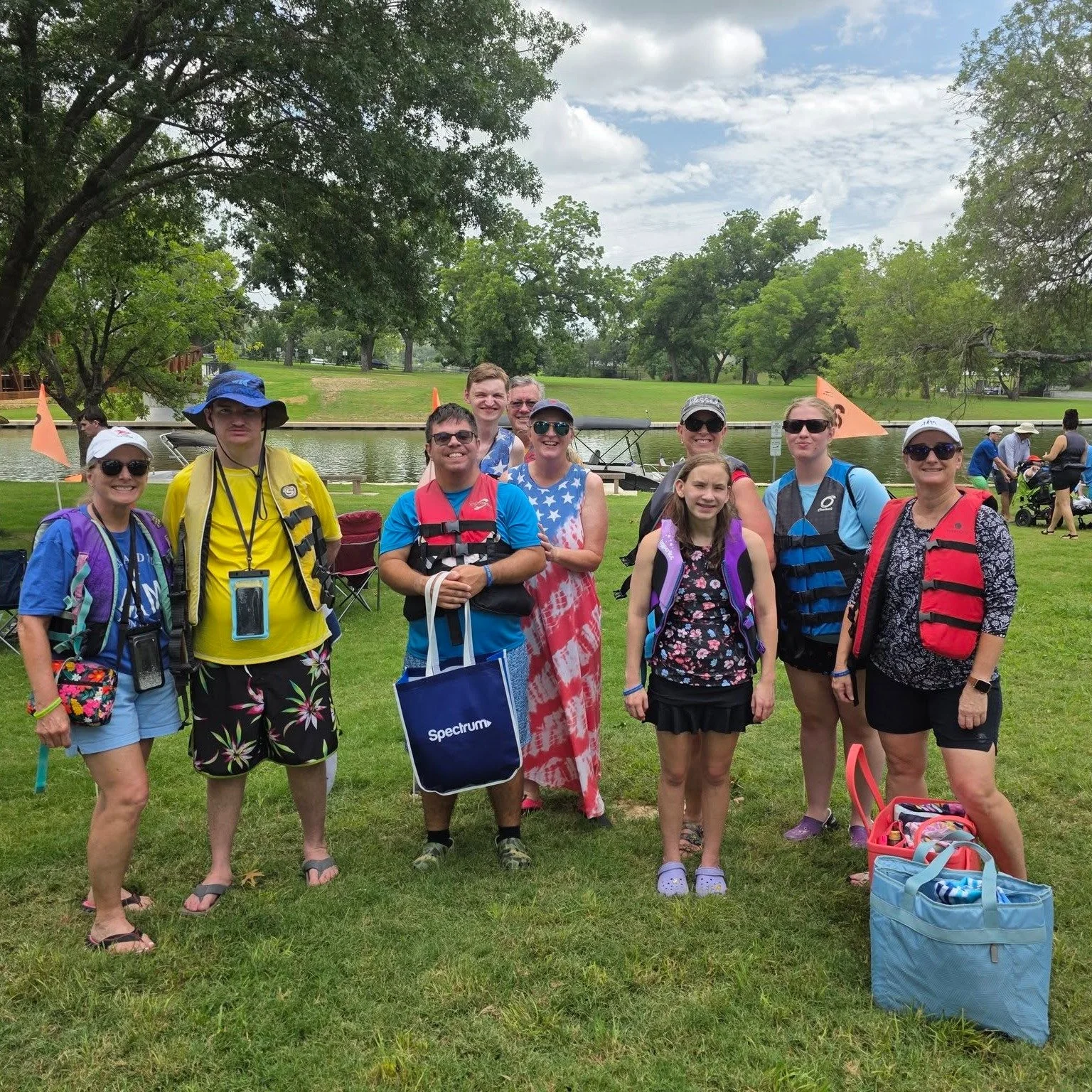 AIMers had a blast on the water at Skiin with Galilean yesterday! They soaked up the sun, swam in the water, and some even braved tubing behind the speed boat!