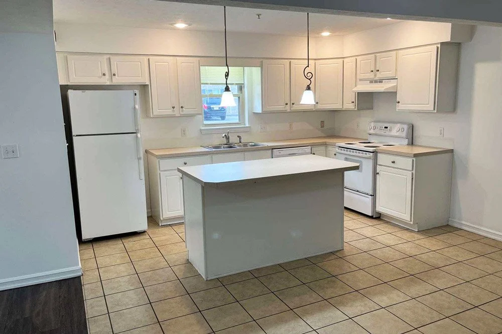 Premier-Property-Management-CC-Commons-Close-up-Kitchen.jpg