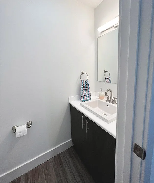 Premier-Property-Management-LibarySquare-Bath.jpg