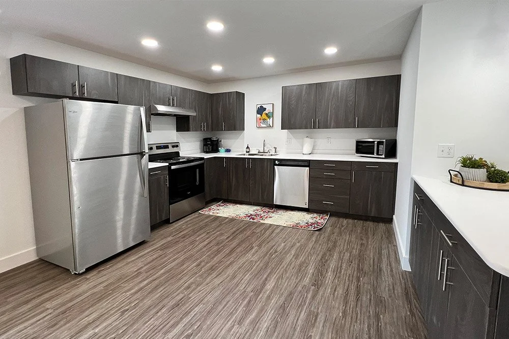 Premier-Property-Management-LibarySquare-Kitchen3.jpg