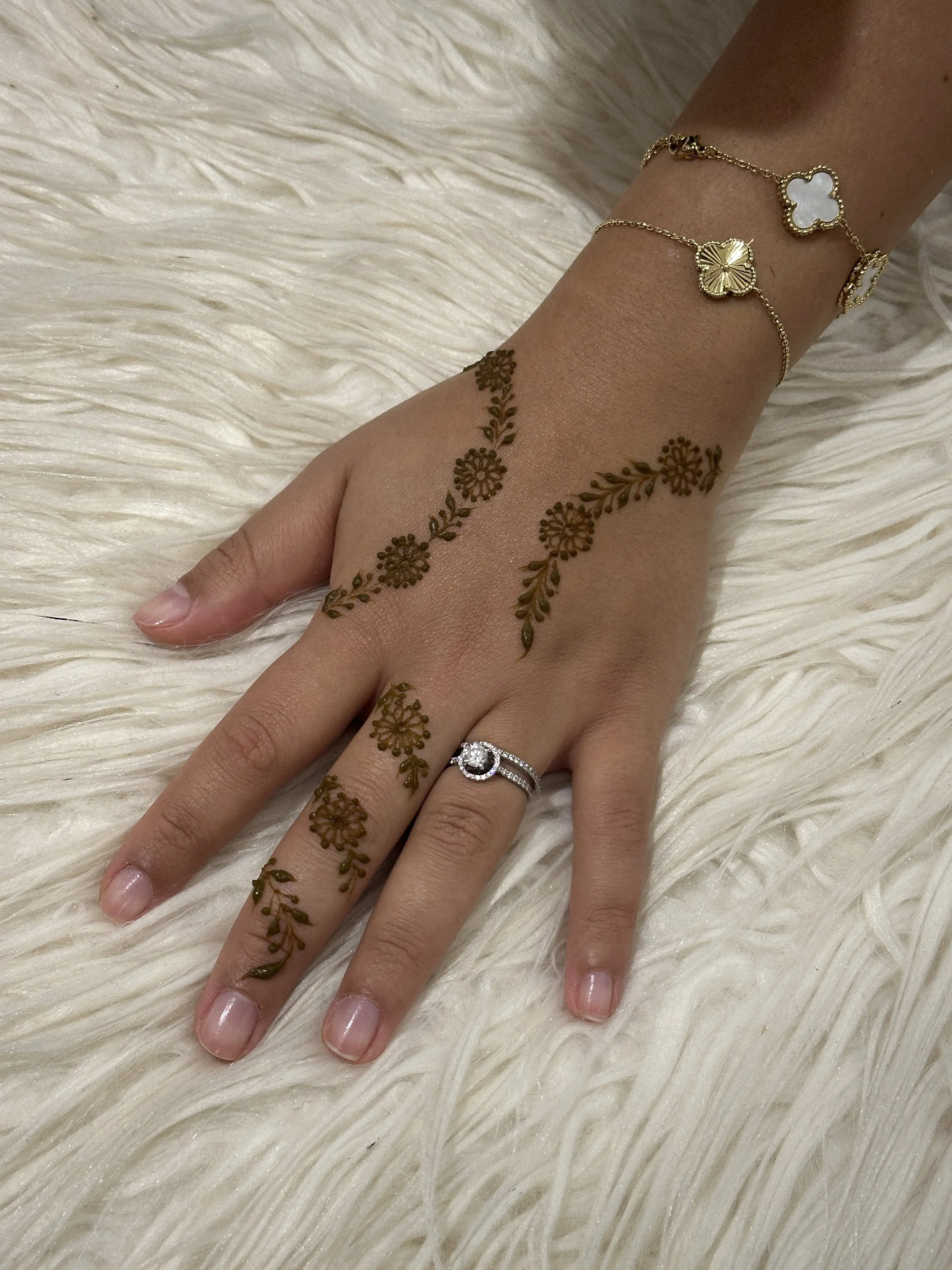 Large Henna Booking