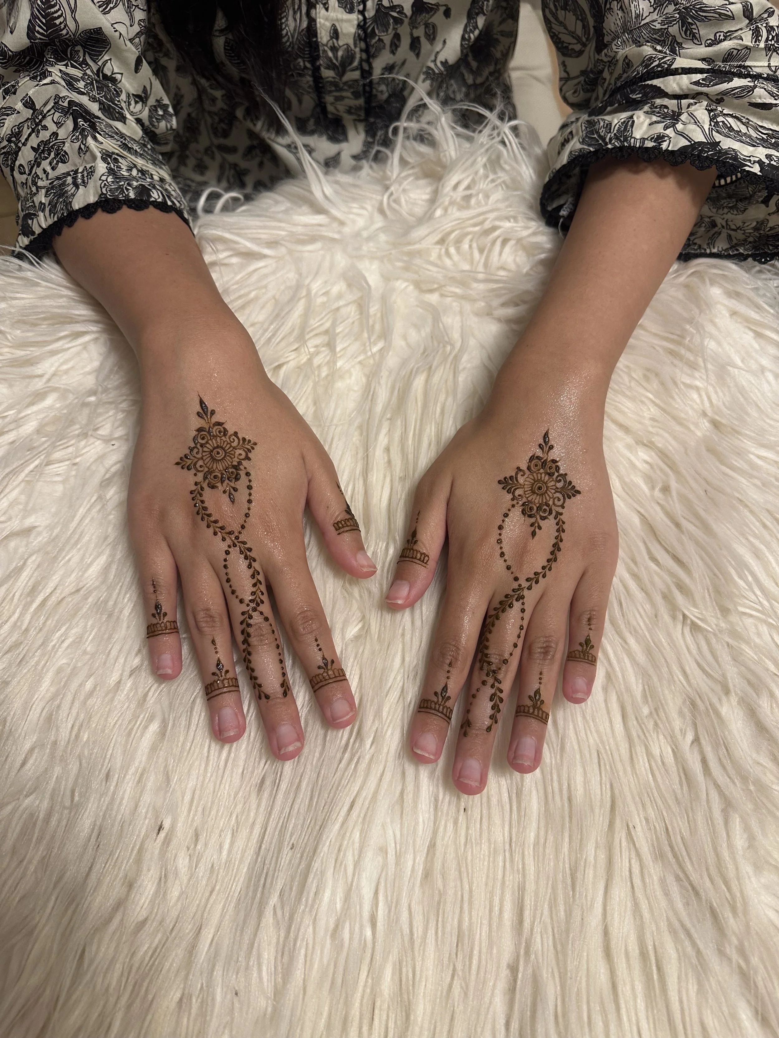 Large Henna Booking