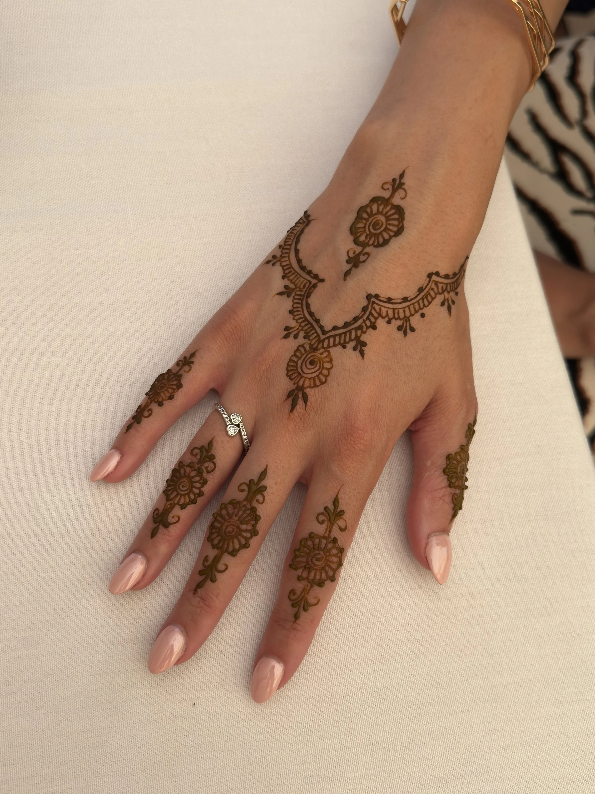 Large Henna Booking