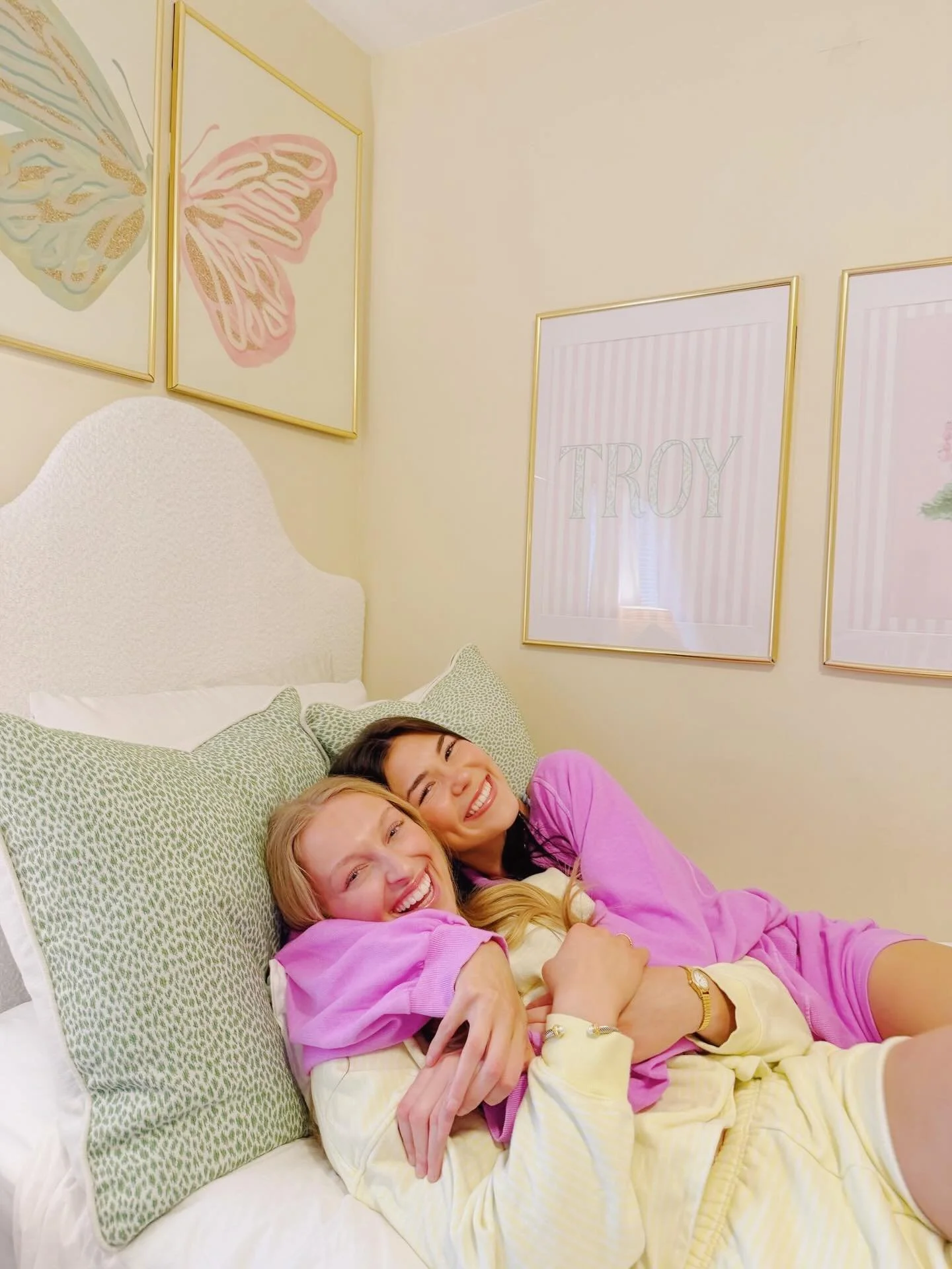 There&rsquo;s just nothing quite like your freshman year roomie!!!🤭

#TroyAlphaGam