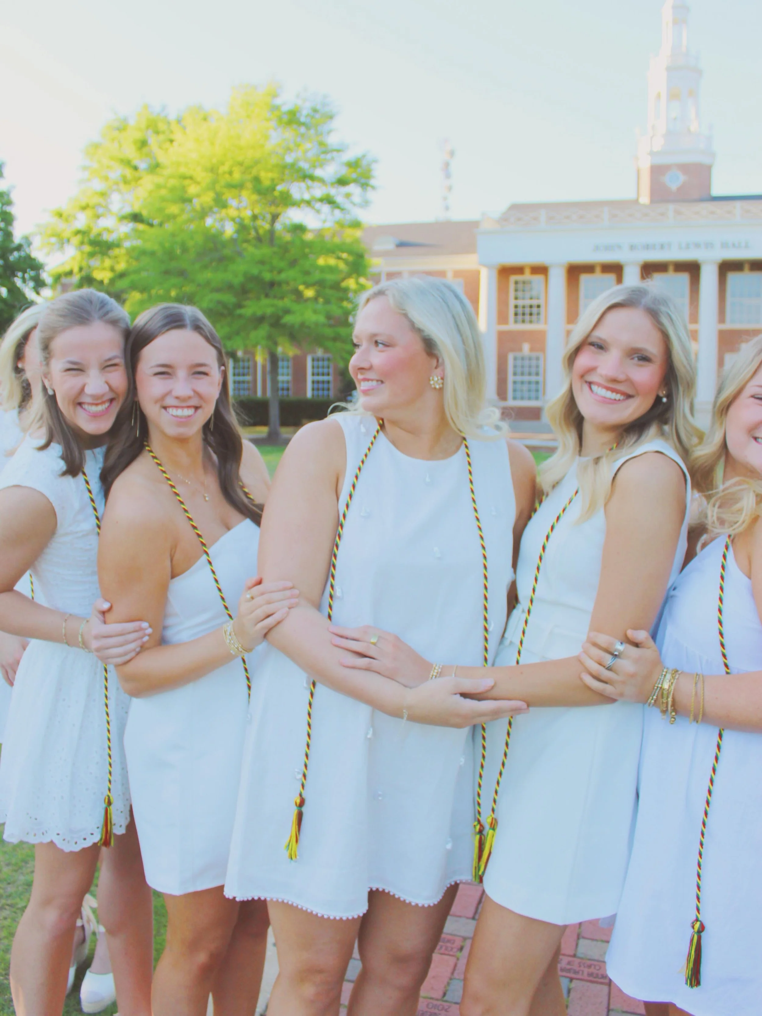 Our seniors!🤍👩🏼&zwj;🎓

PC &lsquo;22, we will miss you all so dearly and we can&rsquo;t wait to see how each of you succeed!! As you move on to your next chapter, always remember that Gamma Sigma is your forever home!!

#TroyAlphaGam