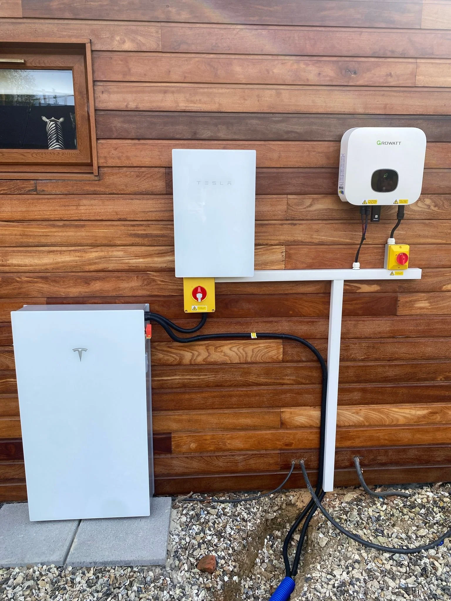 PHOTO-2025-04-04-17-42-07 2.jpg