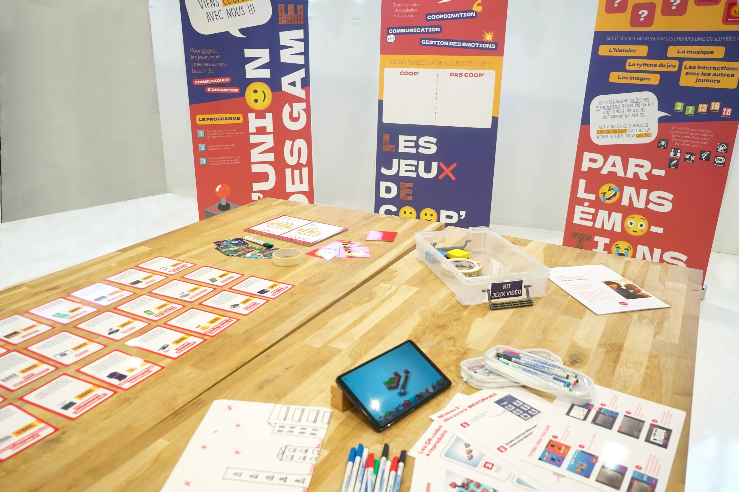 Un kit pour animer des ateliers avec les 11/14 ans sur le jeu vidéo