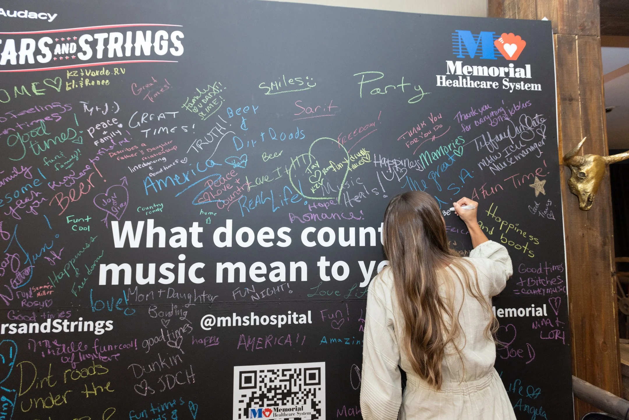 STARS AND STRINGS 2023 SPONSOR PHOTOS-146.jpg