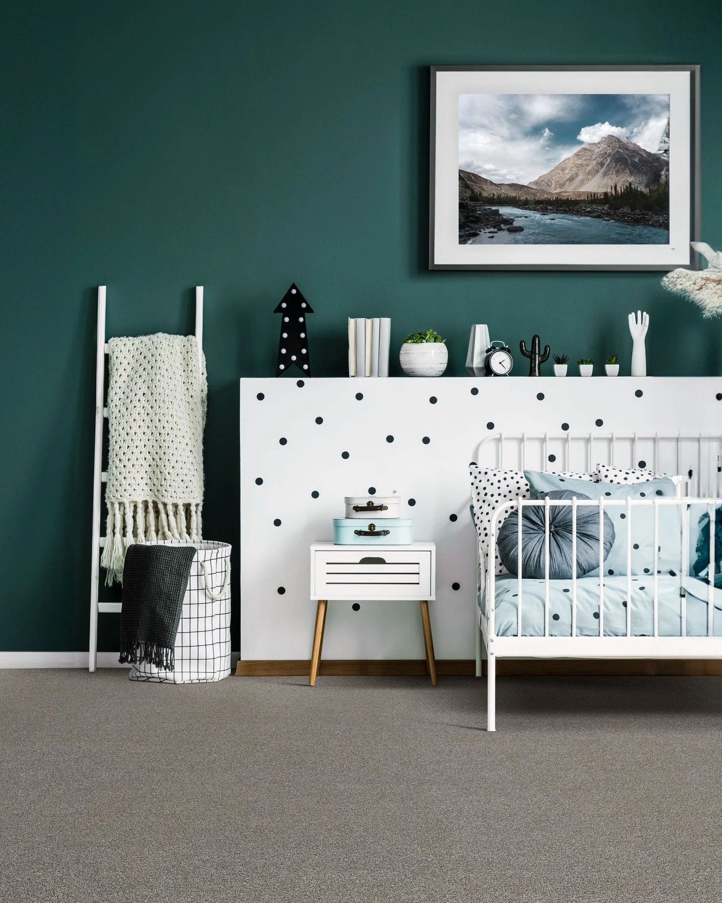 Your taste might change &mdash; but a timeless floor keeps up with every new pillow, paint color, and Pinterest board. 💛 | 5331 Ventura

#interiordesign #colorandtexture #modernhome #homedecor #neutralinteriors #boldinteriors #designcontrast #floori