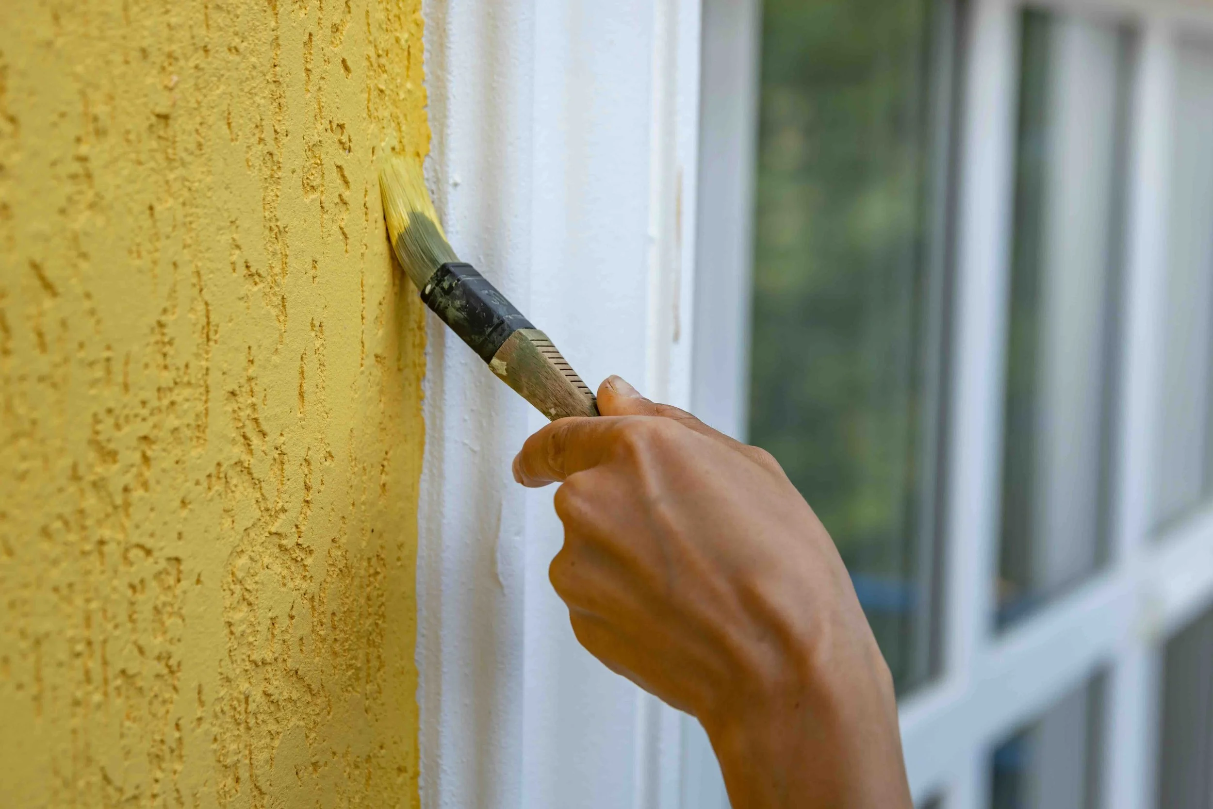 Transforming Your Home’s First Impression: Expert Exterior Painting Tips for Enhancing Curb Appeal