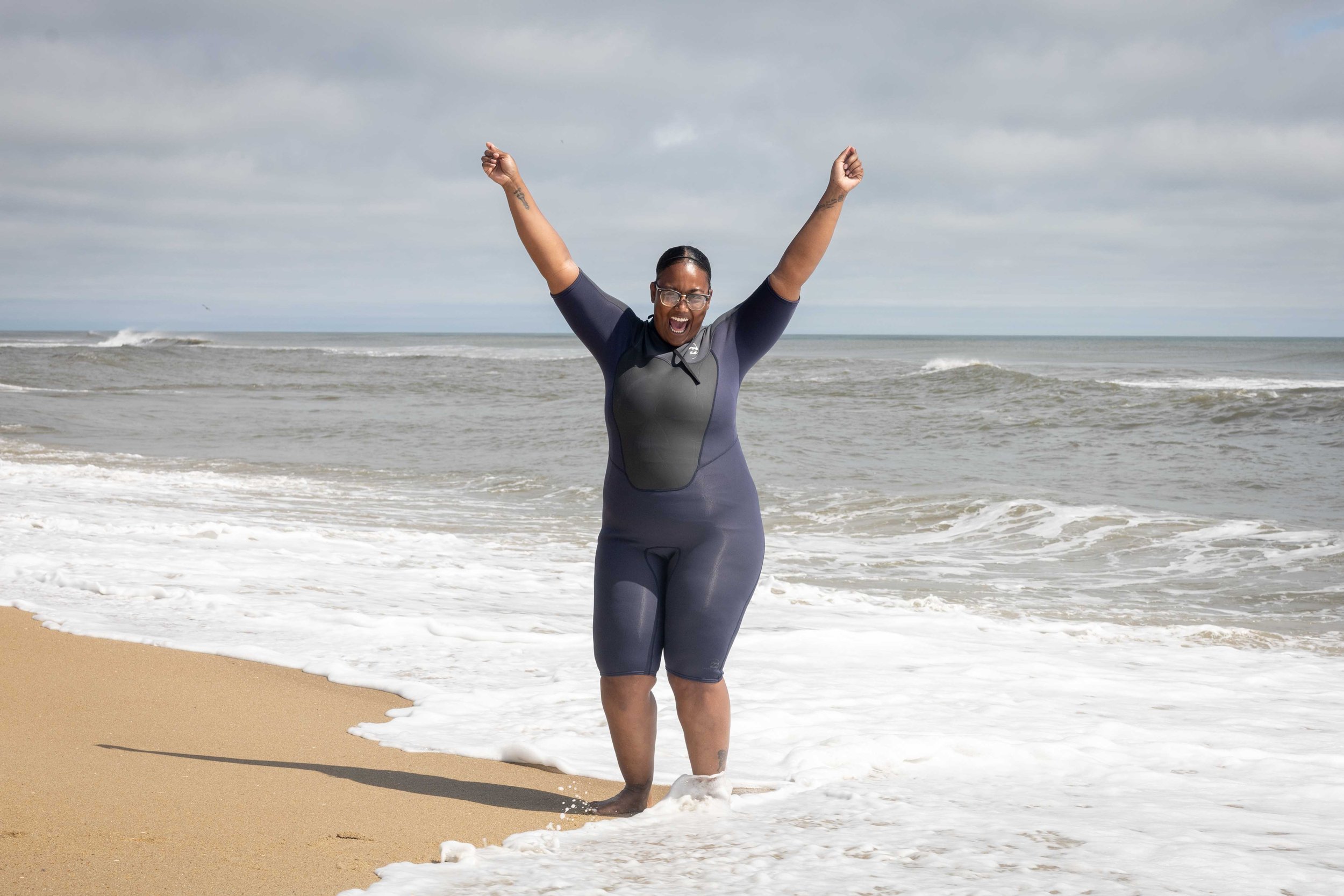 Captured by photographer Anna Meshcheri during a life-changing week in North Carolina with First Descents—this series documents young adults with MS learning to surf, finding their strength, and embracing the joy of adventure.