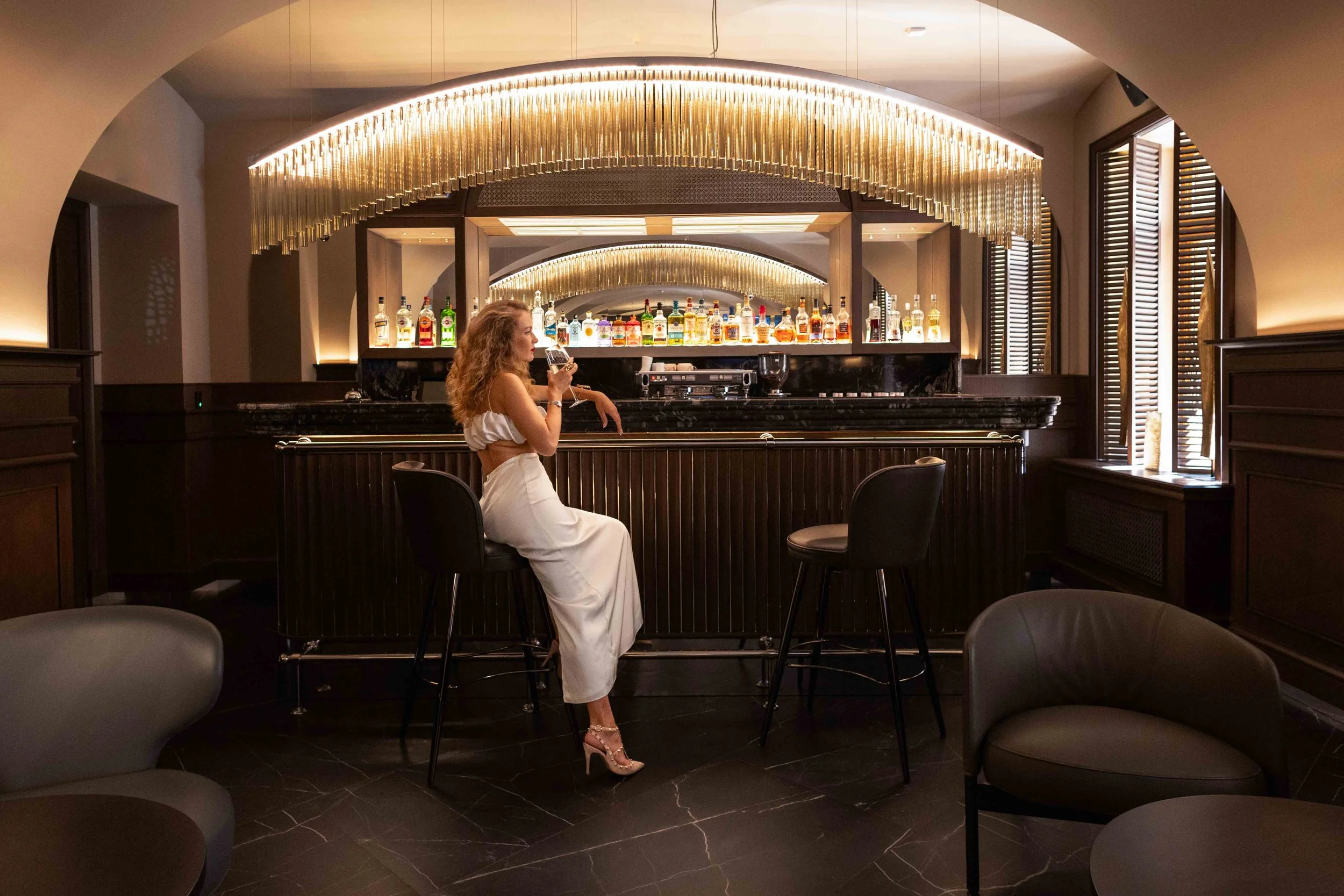 Hospitality & Hotel Lifestyle Photography by Anna Meshcheri.
Capturing authentic guest experiences and elegant interiors to help hotels tell their story and connect with travelers.