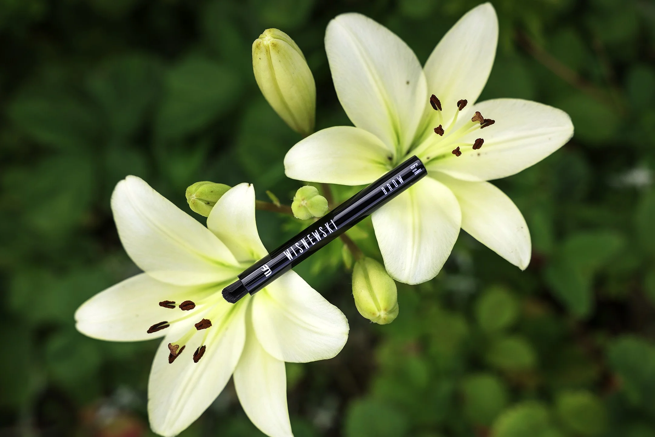 A clean and minimal product photography concept created for a beauty brand’s eyebrow brush campaign. Styled with delicate flowers to highlight the brush’s elegance and precision, the imagery blends natural beauty with a fresh, modern aesthetic. The s