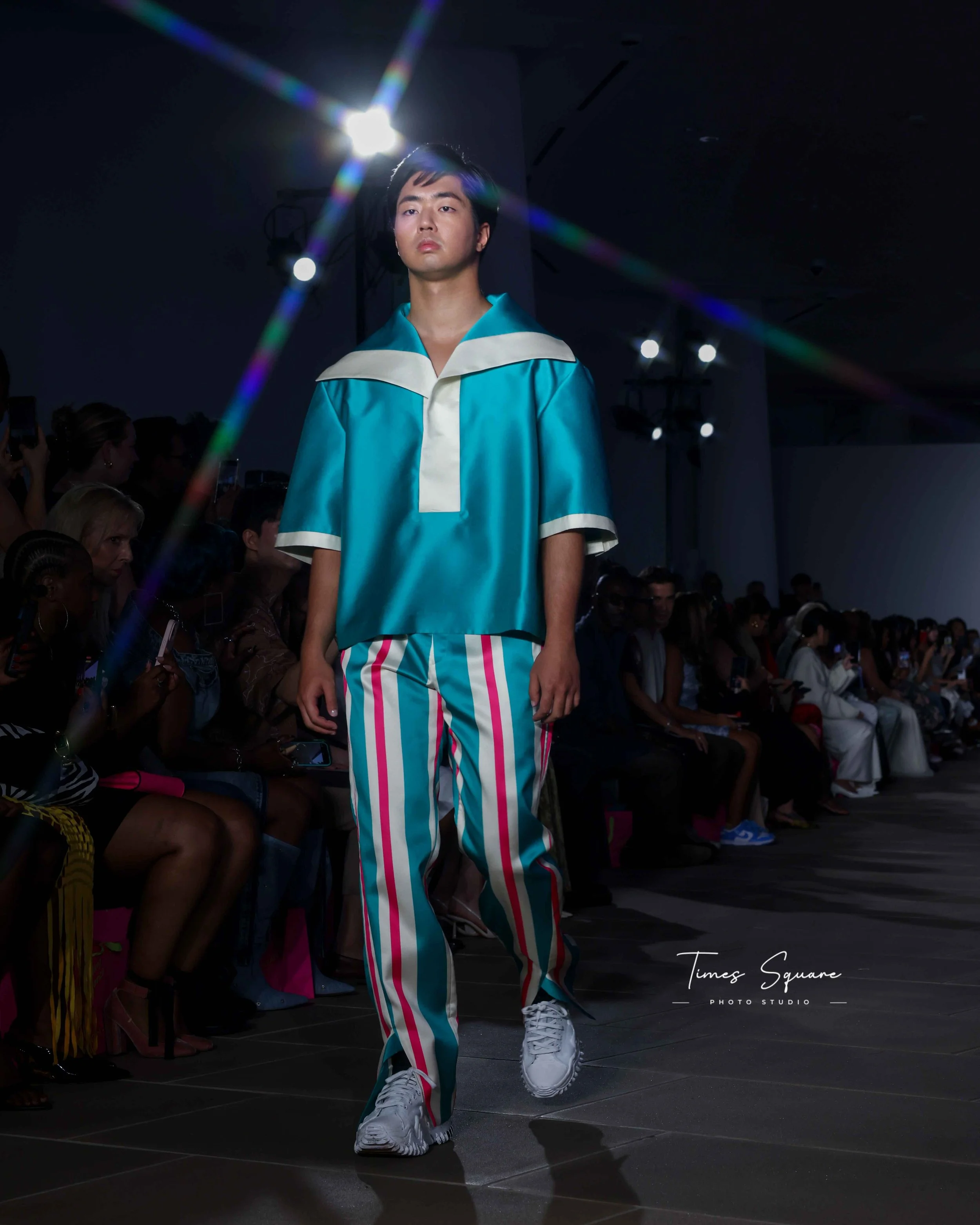 Times Square Photo Studio 099659-11.jpg