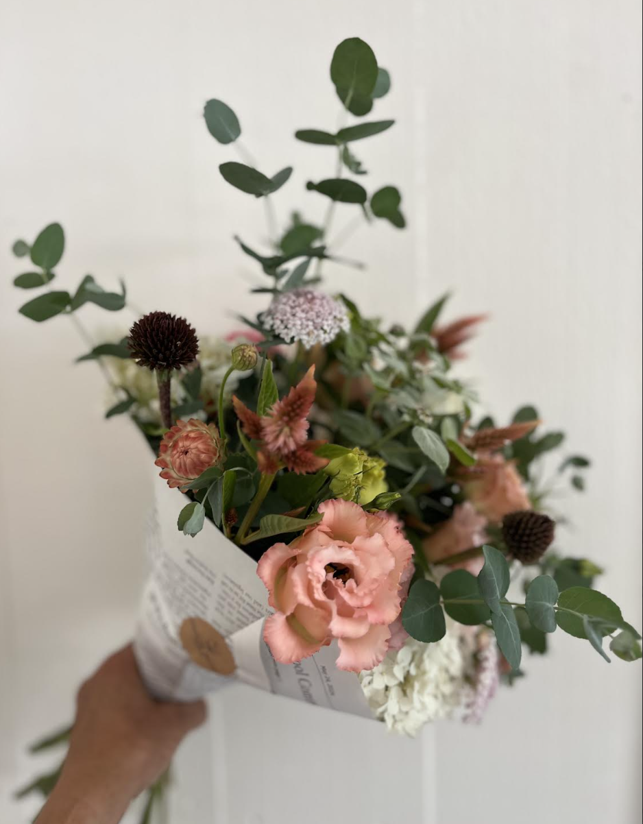 lisi and euc bouquet.png