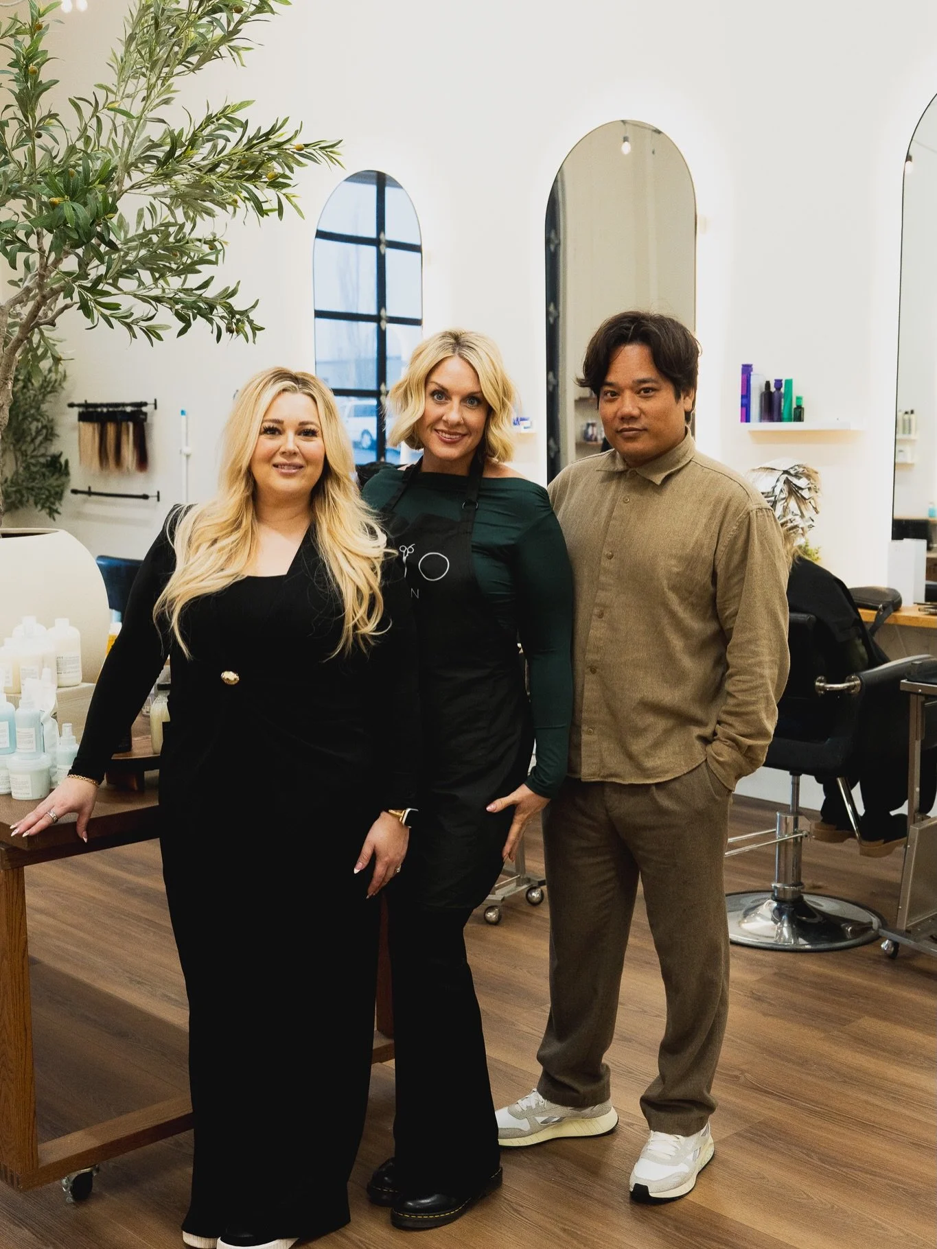 Discover @trio.salon your destination for expert-level hair care, all under one roof. ✨
Located inside the 45th Parallel Building, this elegant, modern space brings together a team of highly skilled professionals, each with their own specialty. Their