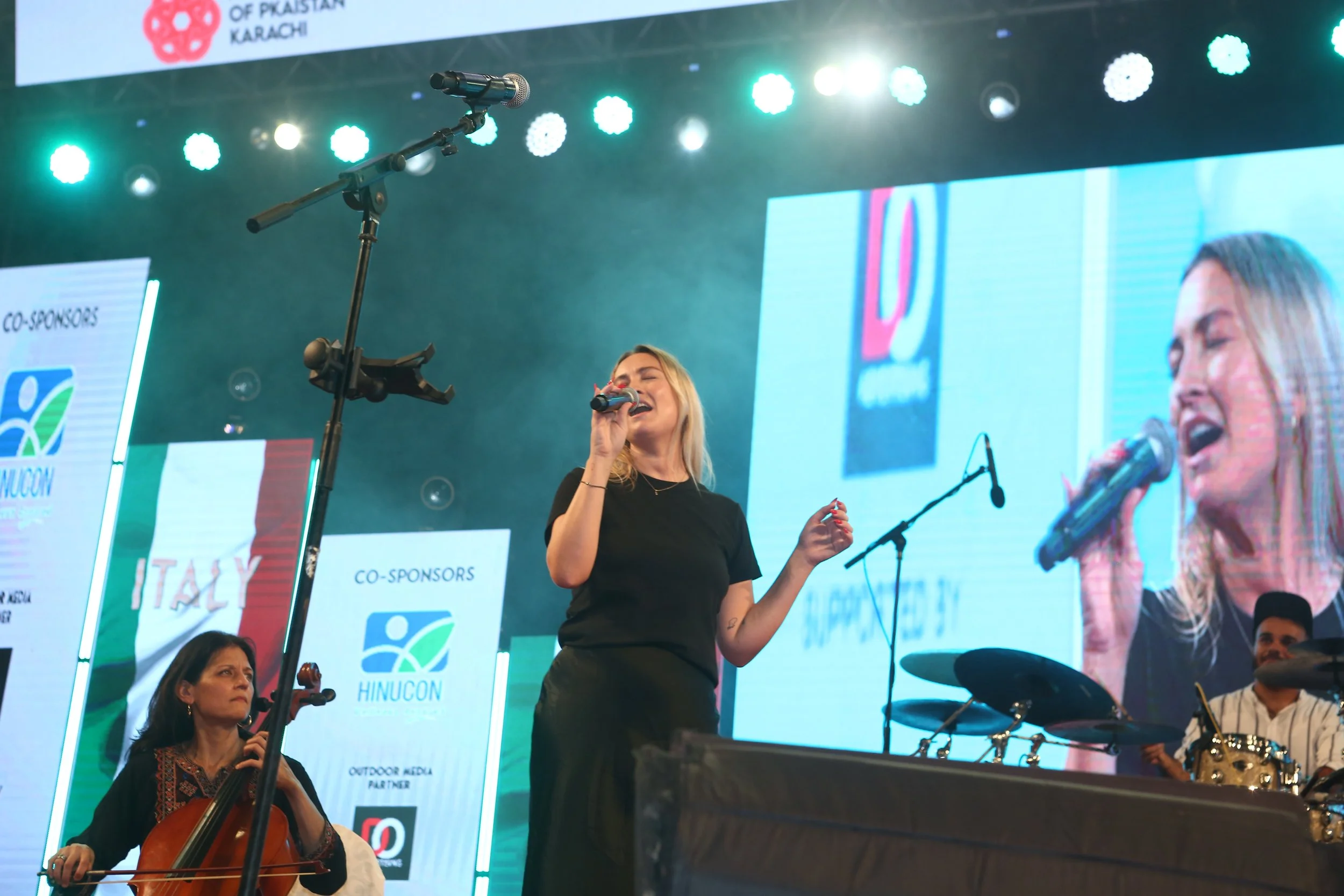 Sarah Dillamore sings at Mega Music Concert 2.0, Karachi, Pakistan, October 2024