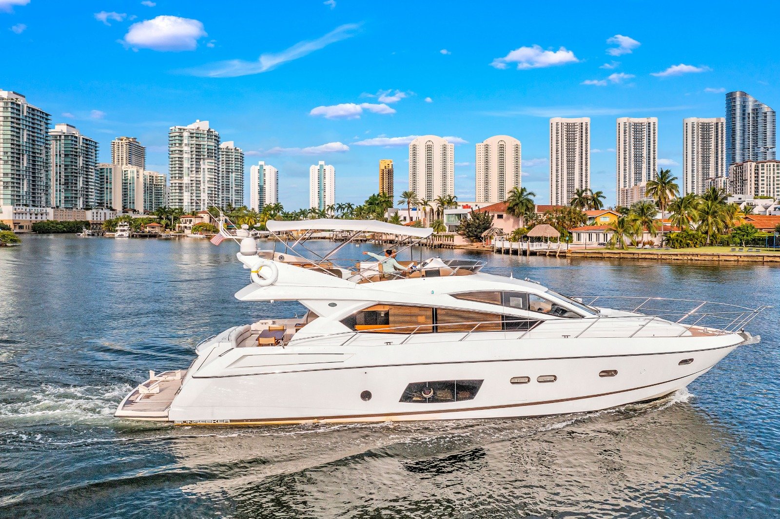 PLAYHOUSE - 70' Sunseeker Manhattan