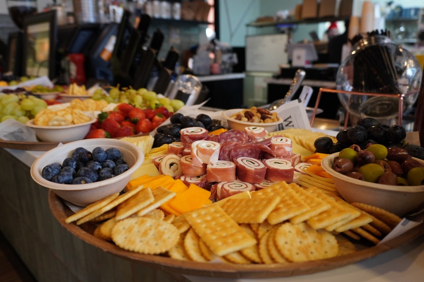 The holidays are right around the corner and we all know what that means&mdash;parties 🎉! If you&rsquo;re looking for the perfect party caterer, Sweet Jeans has you covered. Call or message us for questions or quotes! #sweetjeans #njcafe #newark #do