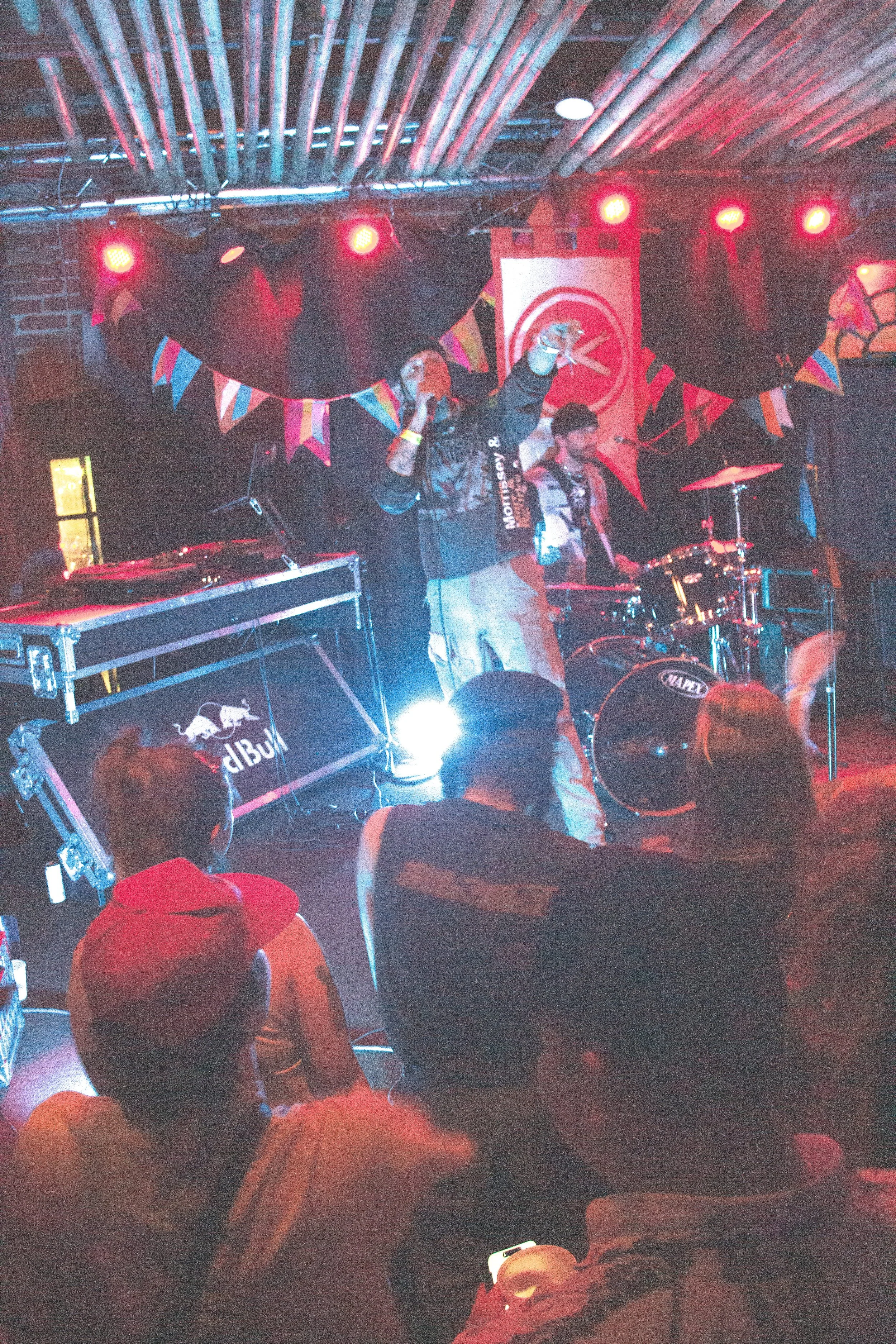 Cigs Inside @ Reef-45.jpg