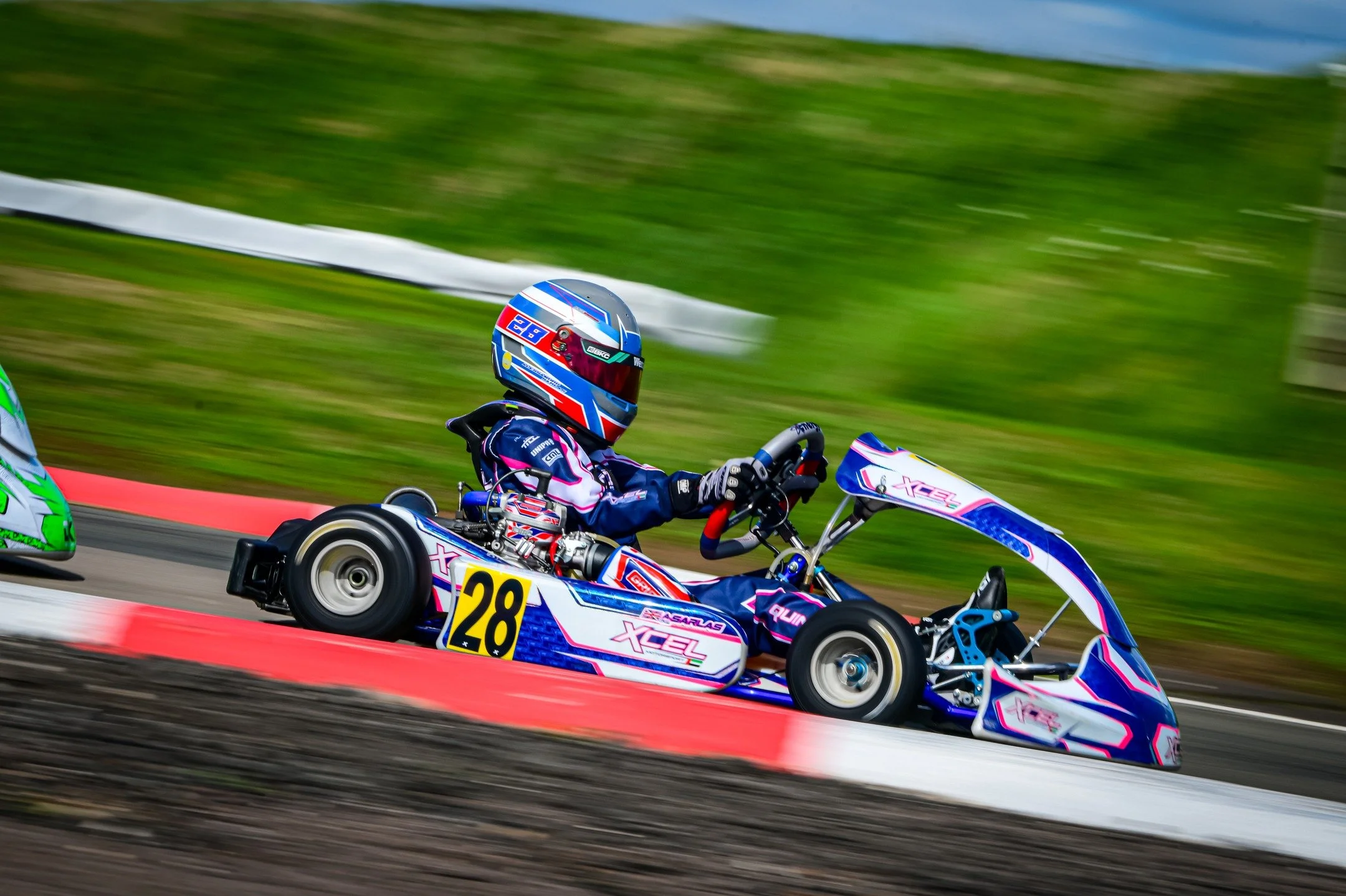 🏁 A great weekend back at Shenington &ndash; my home track!

Saturday practice went really well, we got the setup spot on thanks to @xcelmotorsport 💪. I tried my different engines, and they all felt strong, which gave me confidence heading into rac