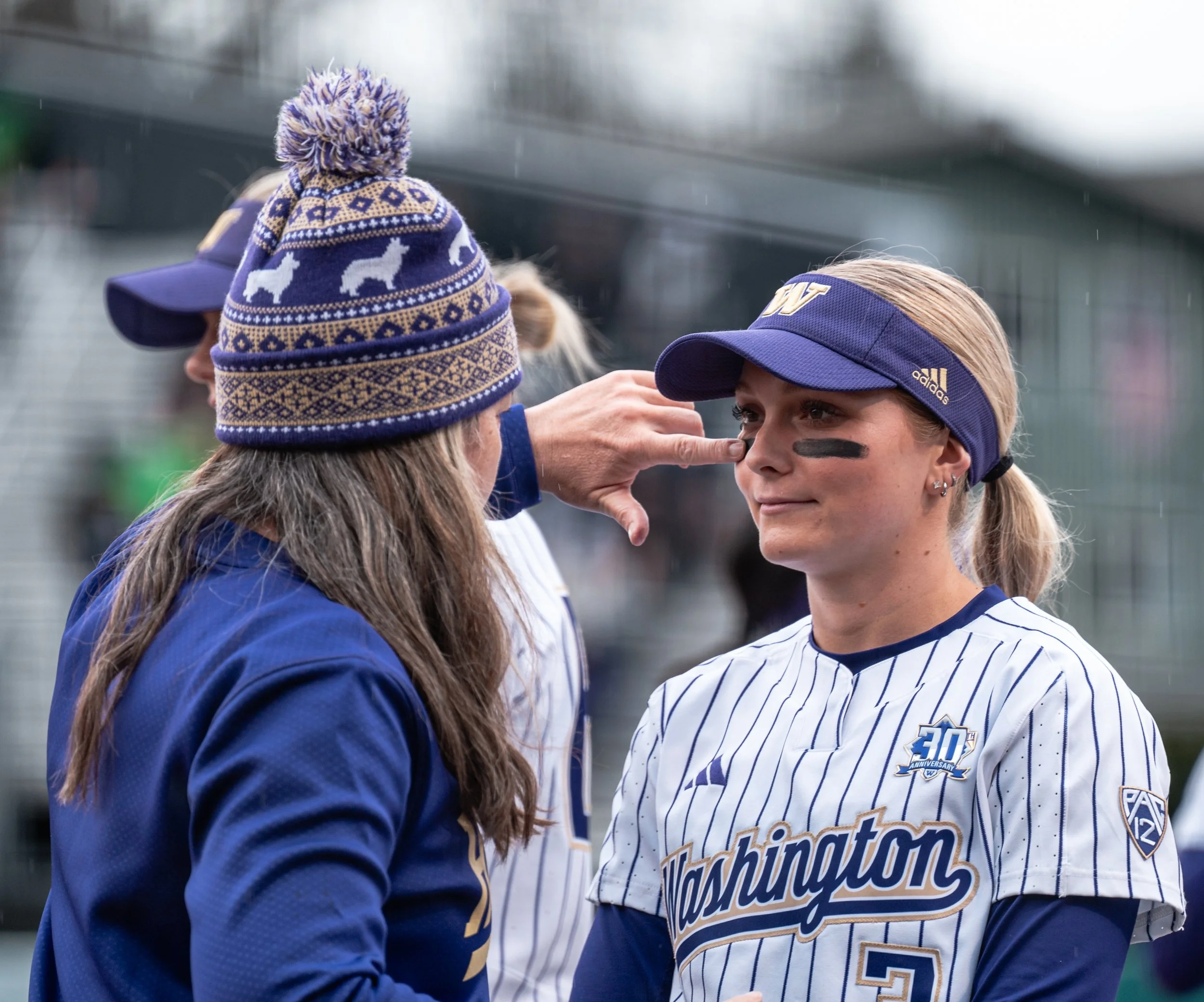 uo_uw_softball_day2_040624_01.jpg