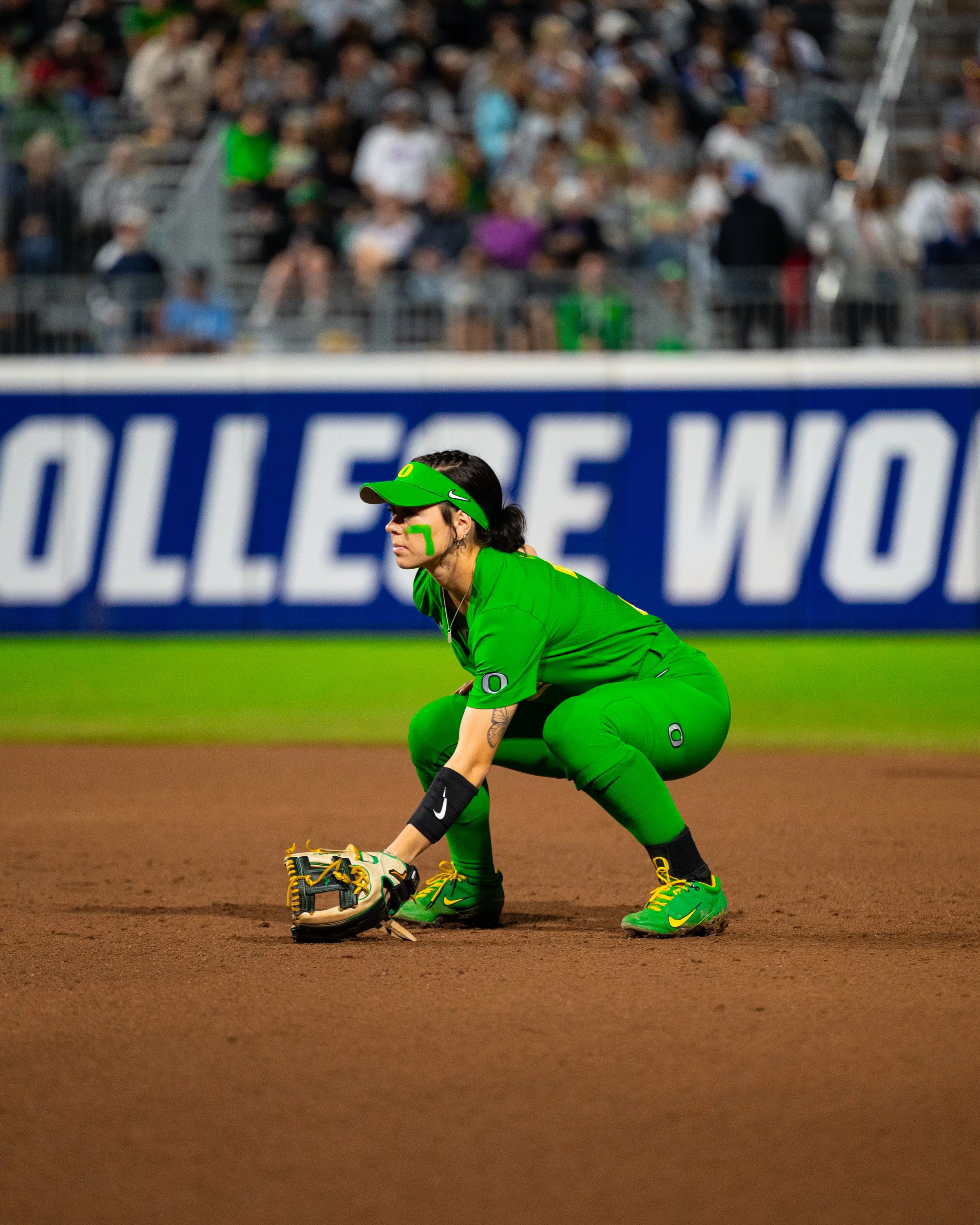 KHT_uosoftball_wcws_g1_ucla_052925_i2_15.jpg