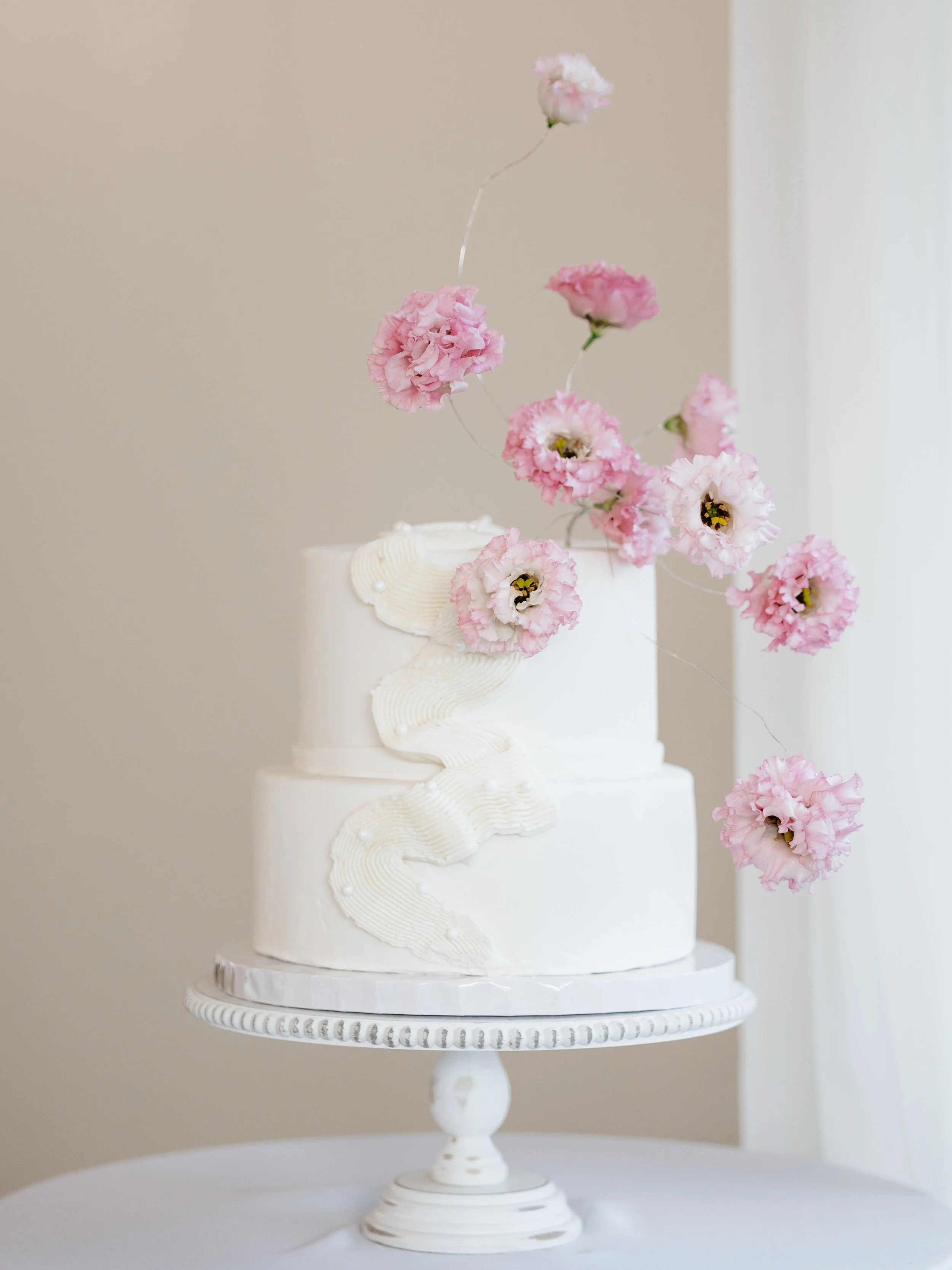 K&KPhotoandFilm-OmahaStyledWeddingShoot-8.jpg