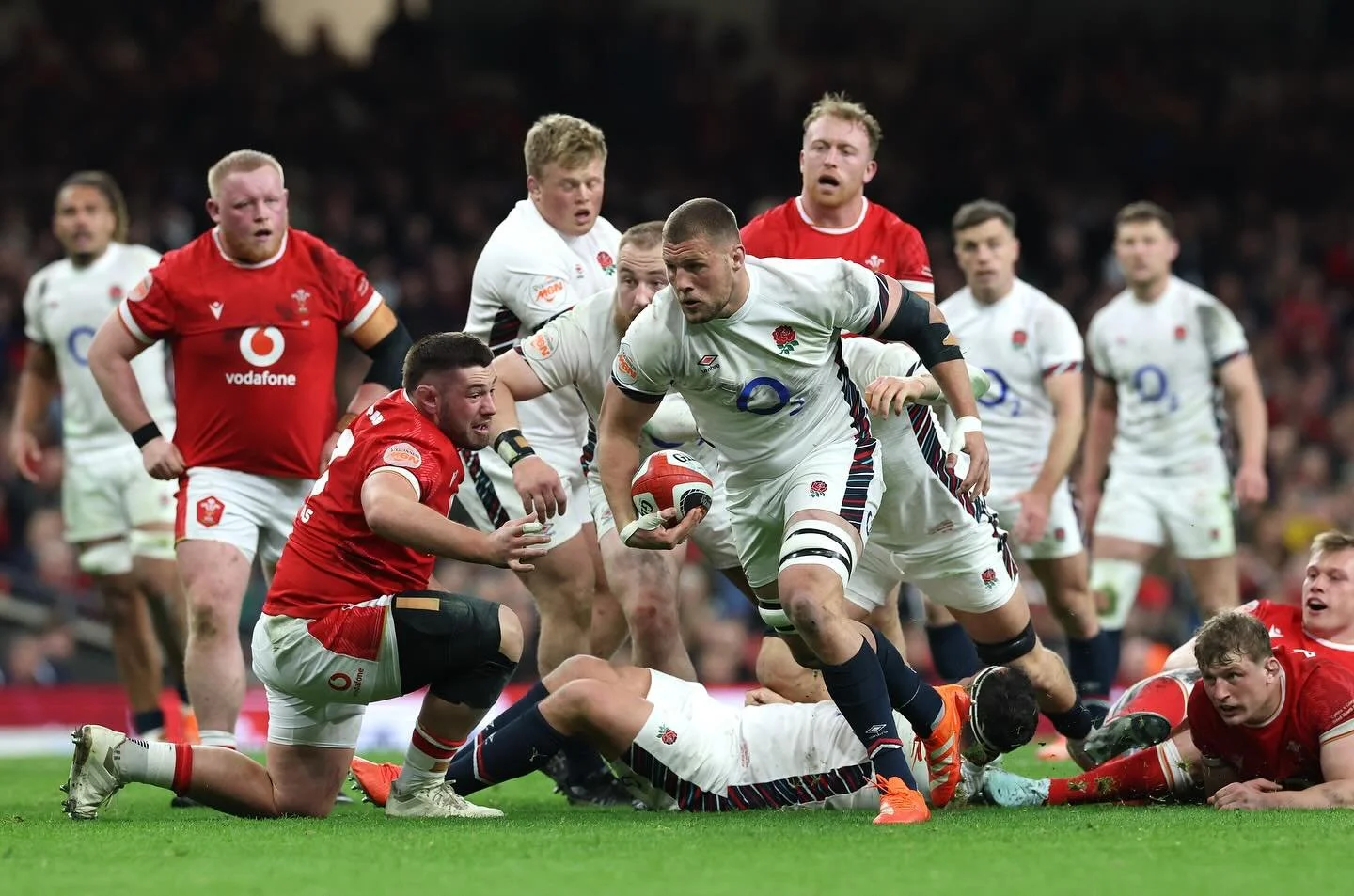 The work behind the scenes, the passion on the pitch, and the class in every performance&mdash;couldn&rsquo;t be prouder of these boys 🌹🏉 @englandrugby 
🦉🌹 
@tomwillis567 🎱 
@georgexmartin 
@jackvanpoortvliet 
  Kevin Sinfield

 @sixnationsrugby