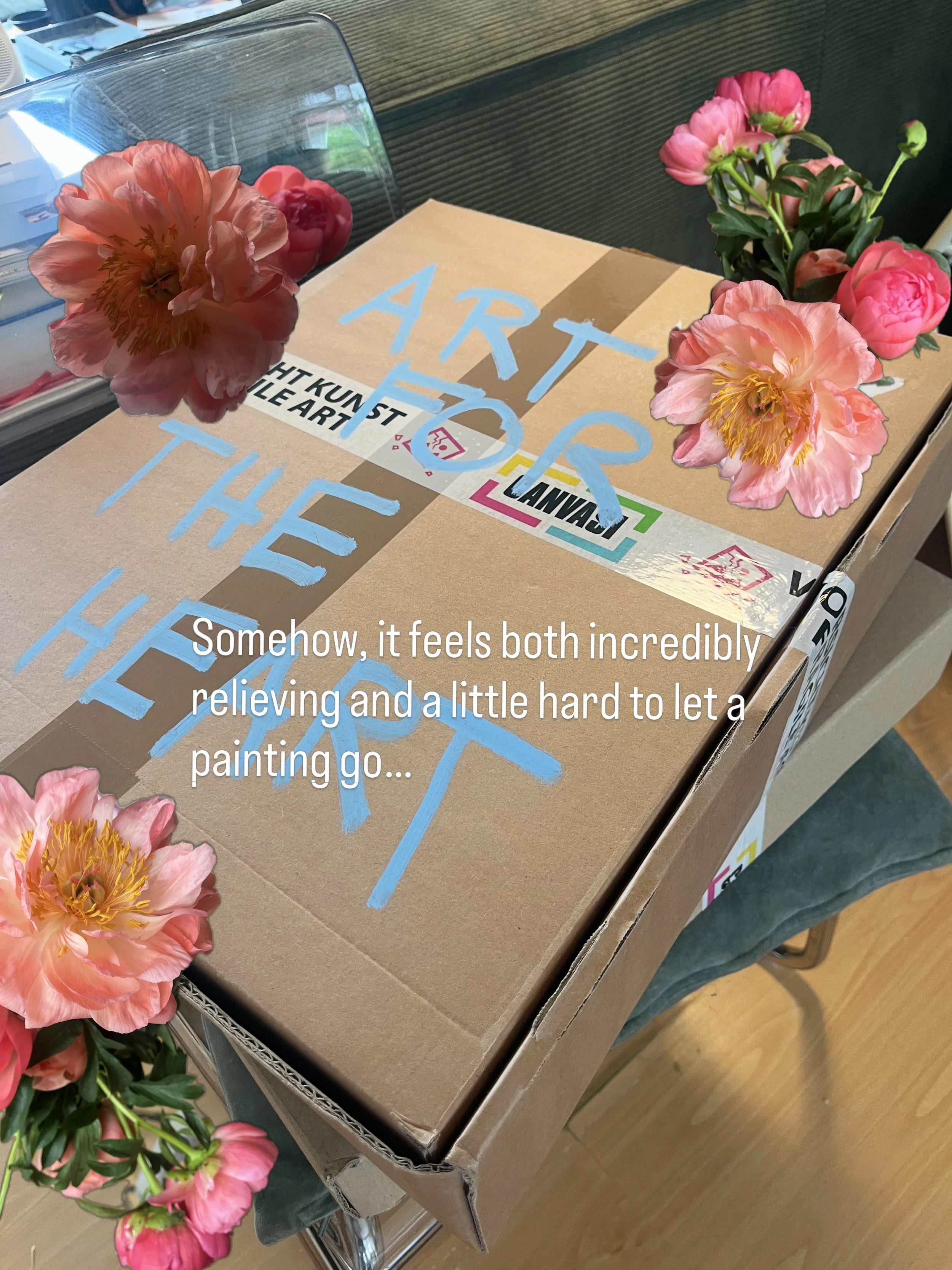 This is why it feels both incredibly relieving and hard to let a painting go. 📦

#art #painting #sold #artist #abstract
