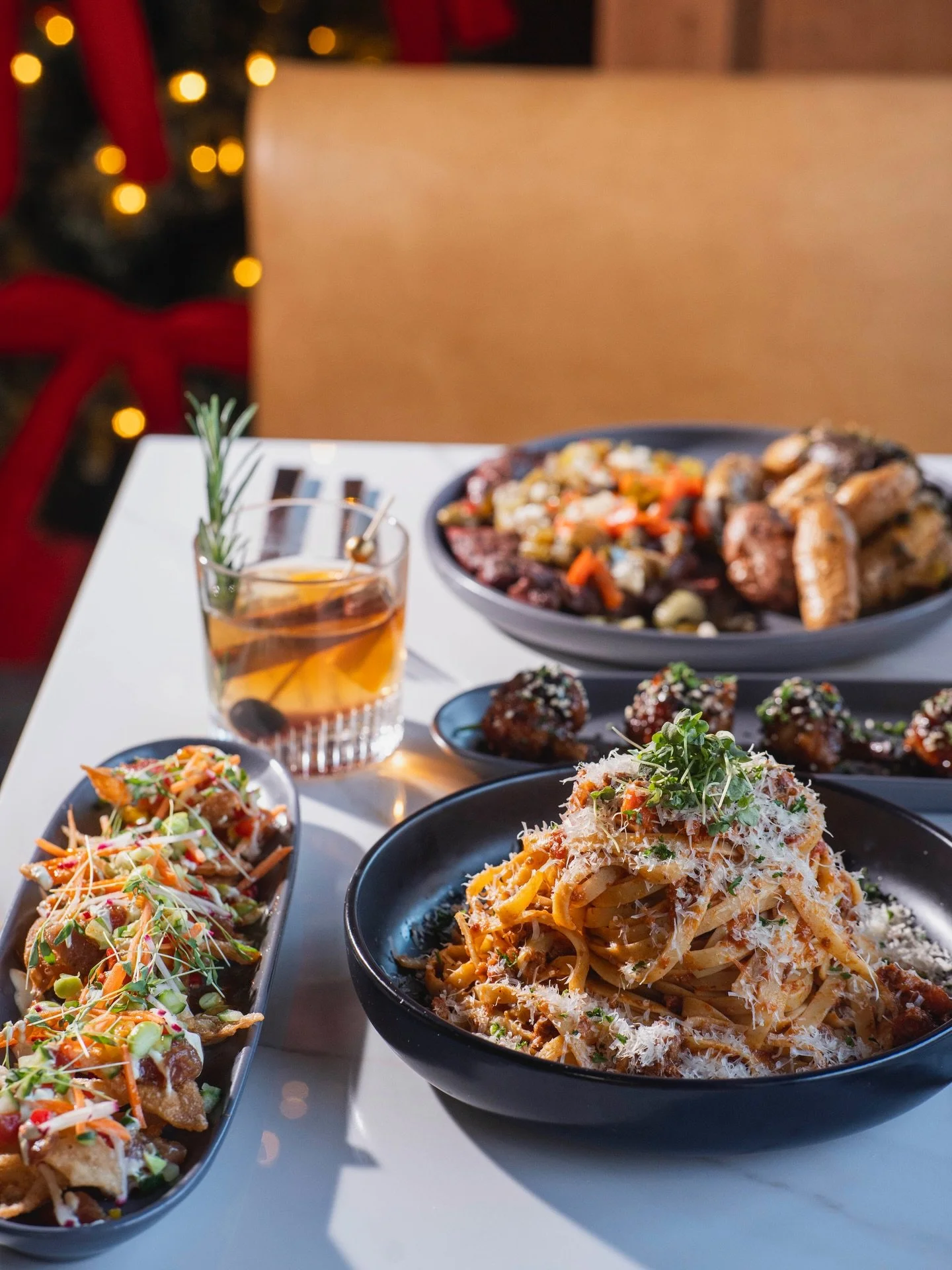 Where the lighting hits just right and every plate deserves its moment. MK Steak Bar through the Lumi lens.
Steak or cocktail first?