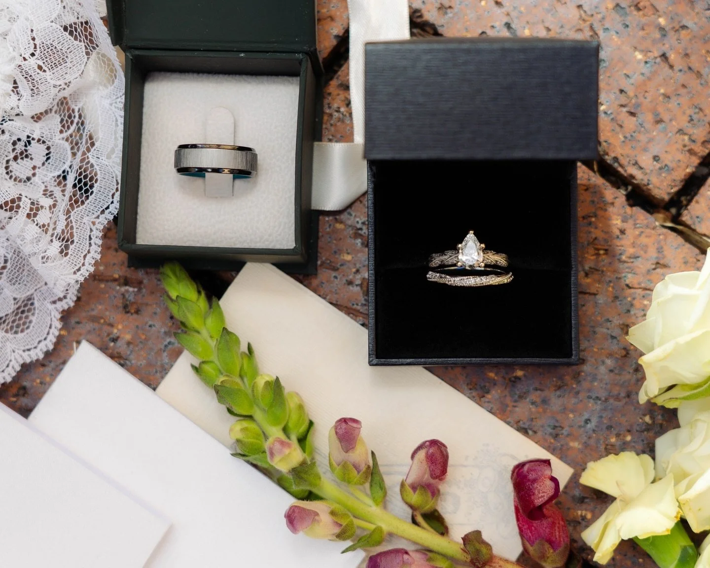 Beautiful lay flats from Jenah and Sam&rsquo;s wedding! 
#stcharlesphotographer